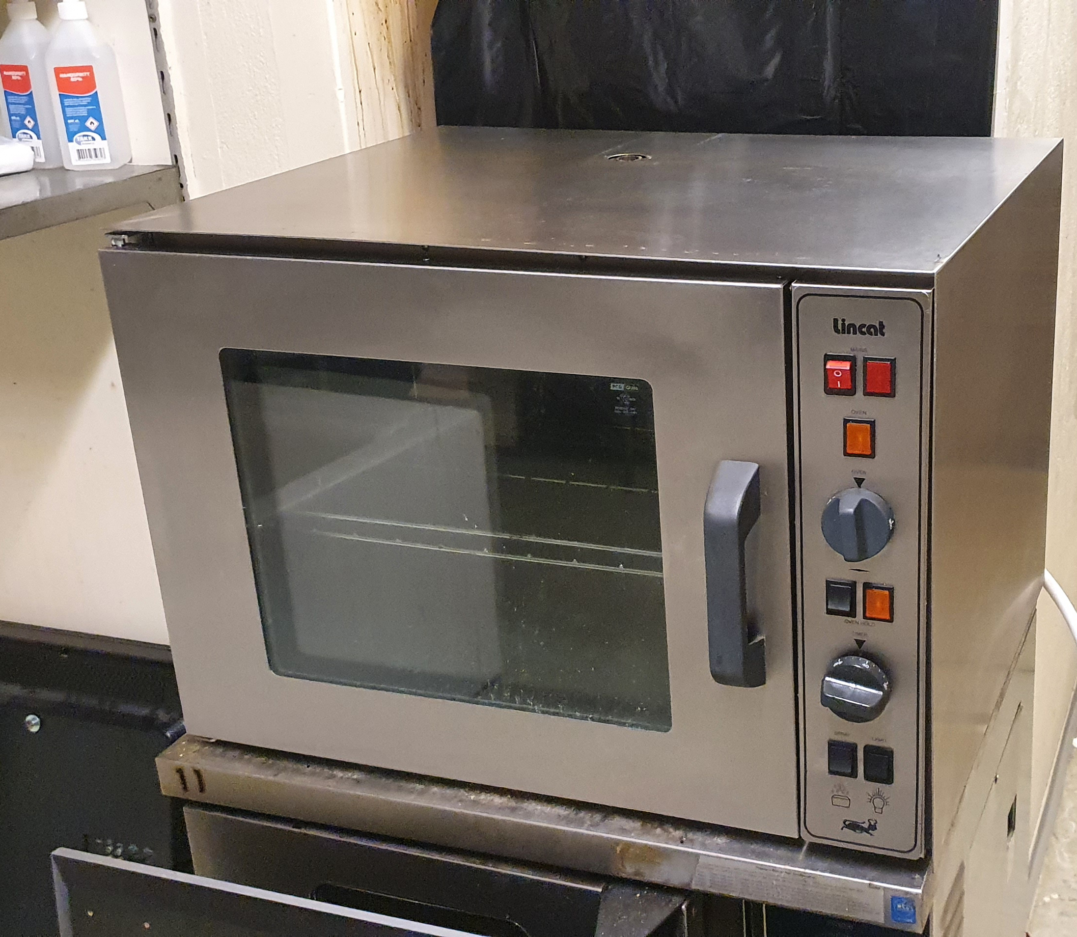 Selt/Endurnýtt-Flottur gufuofn - Oven - Lincat