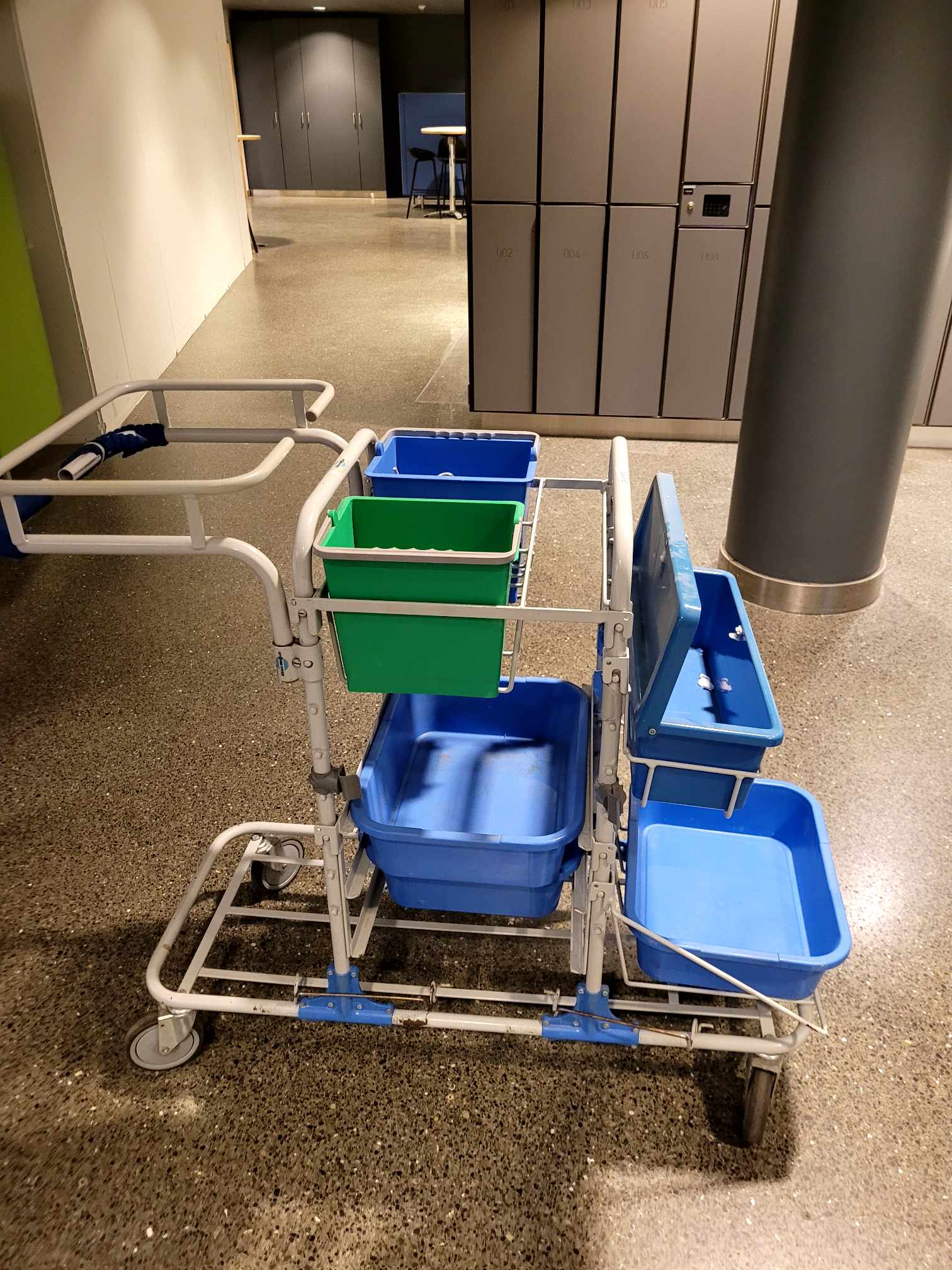 SELT / SOLD Skúringavagnar - ræstivagnar - 12 stk. Rekstrarvörur 11
