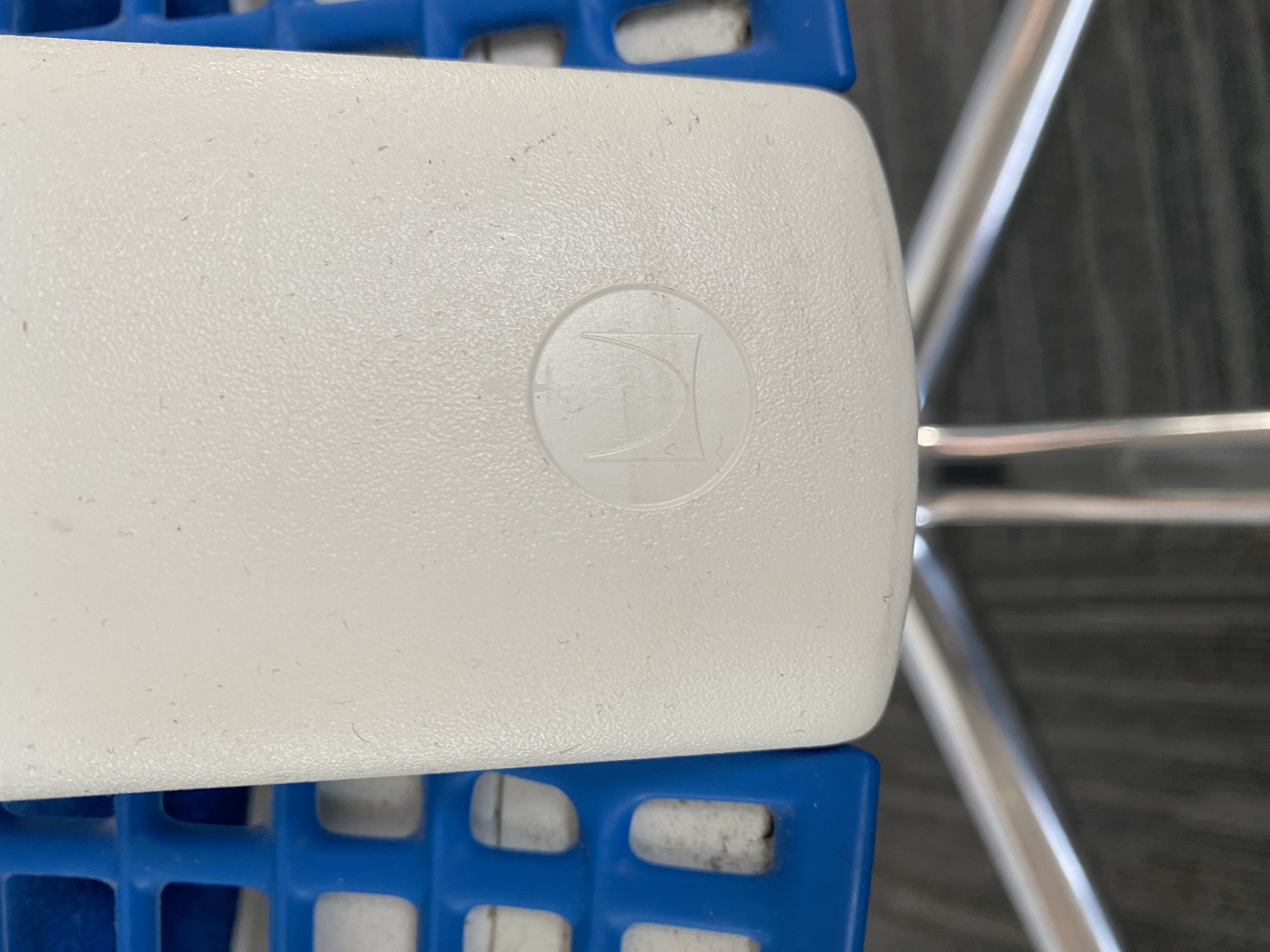 SELT / SOLD - Herman Miller Sayl (3 stk.) 8