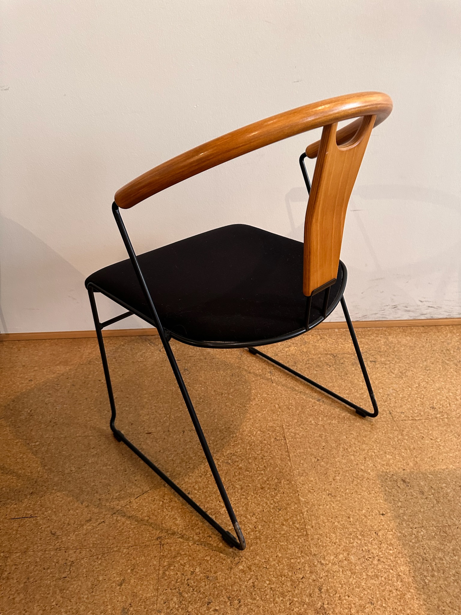 SELT / SOLD GKS fundarstólar - staflanlegir - hönnunarstólar (4 stk.) 3