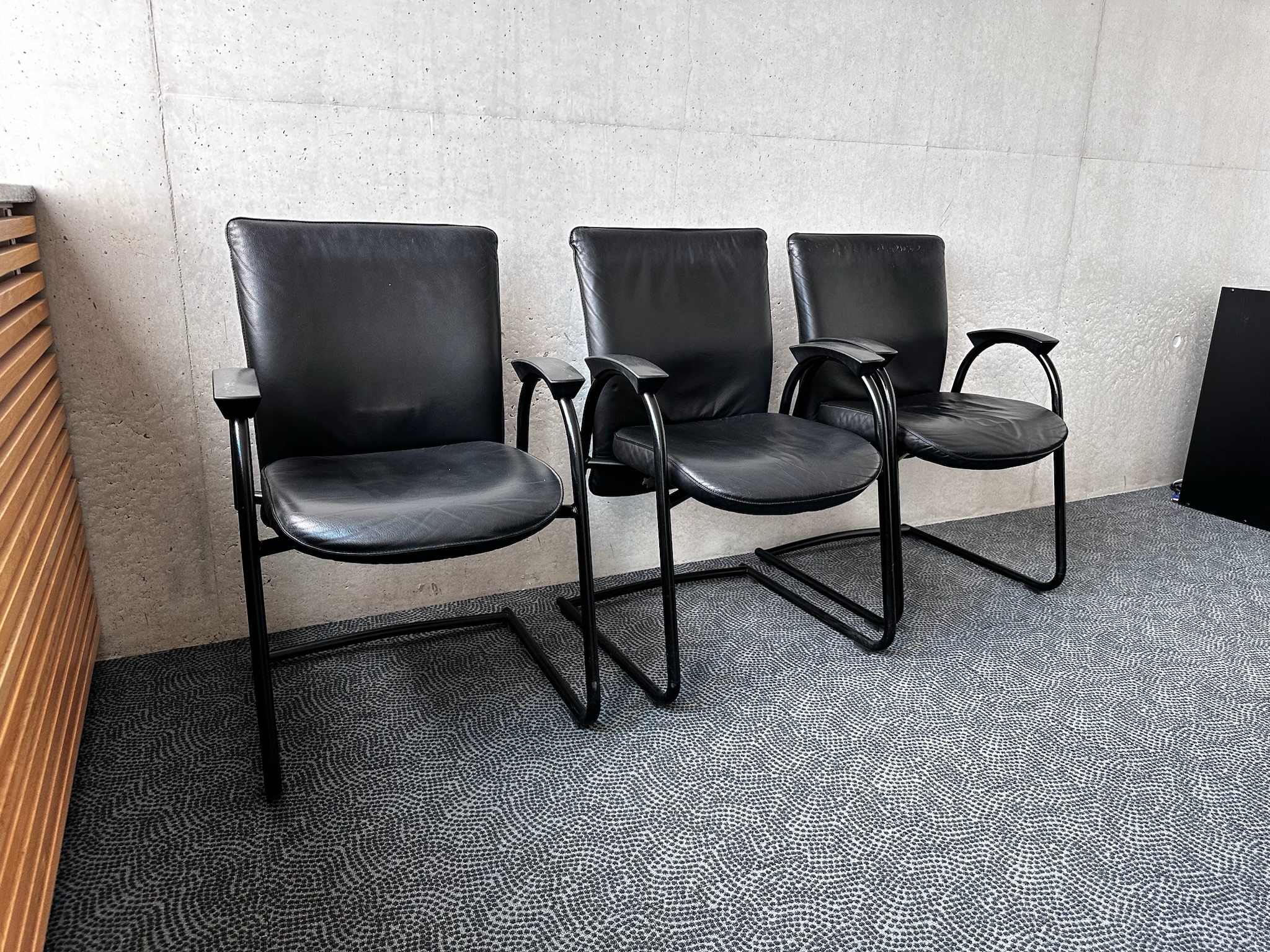 SELT / SOLD Interstuhl fundarstólar frá Pennanum