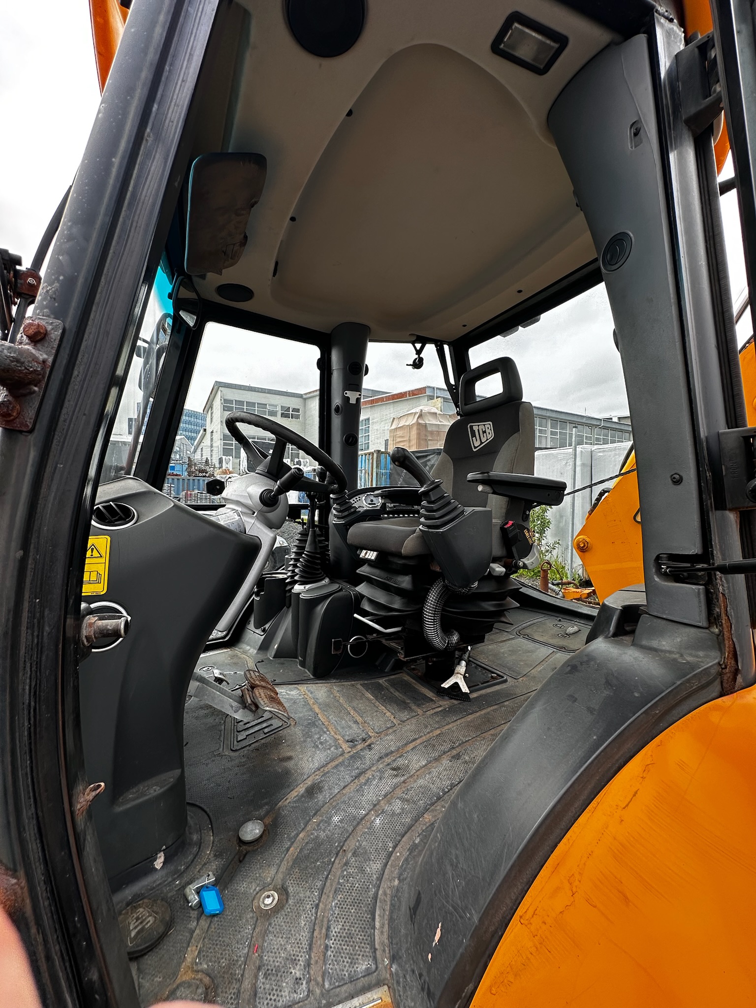 SELT / SOLD JCB grafa 2005 7