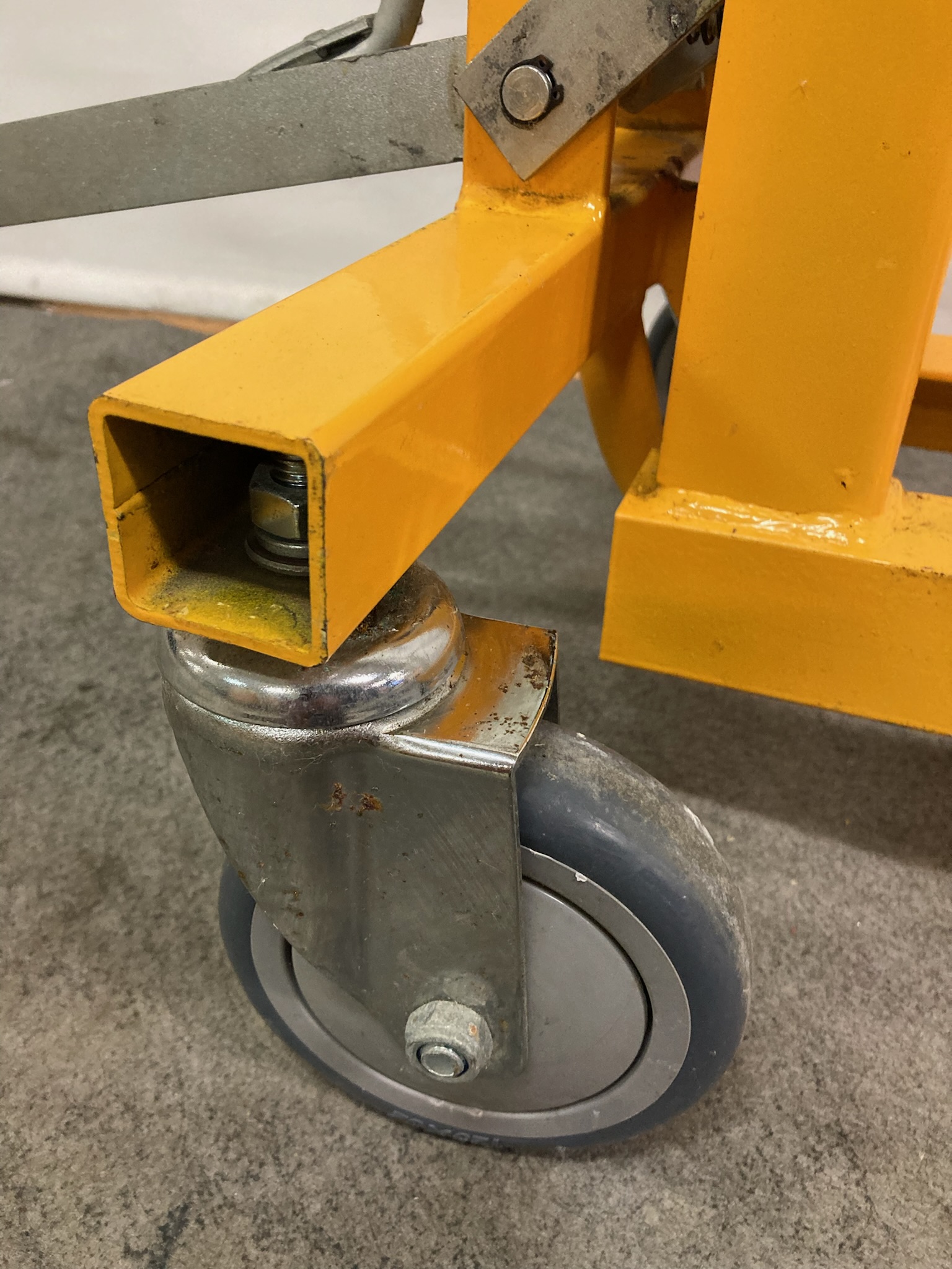 SELT / SOLD Lifter 1/4 Pallettjakkur 4