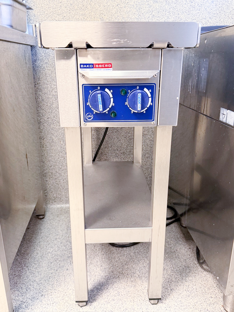 SELT / SOLD Jöni Foodline helluborð, B46xD86xH90sm. 2