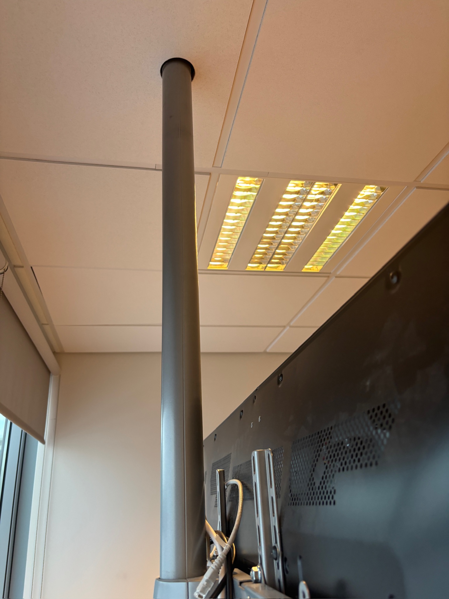 SELT / SOLD NEC 55" P554 Digital Signage fundar- og upplýsingaskjár 24/7 m 2