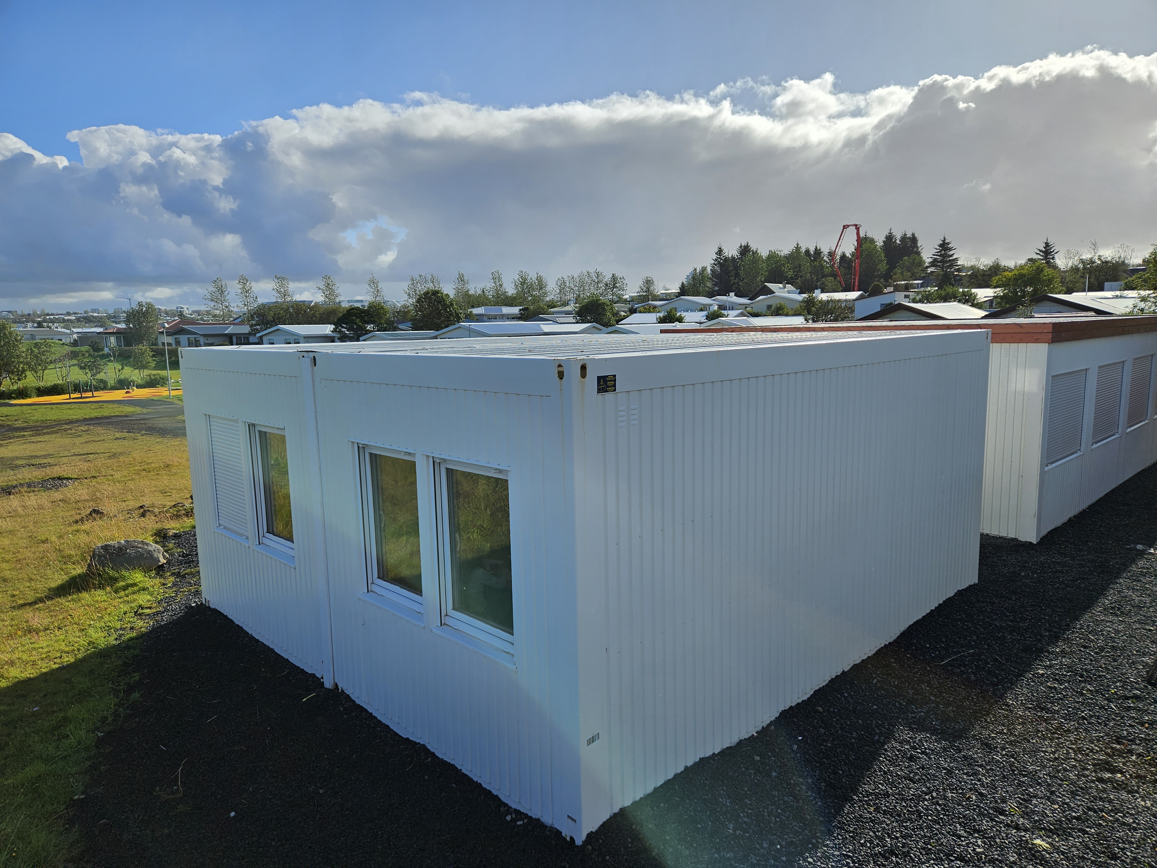 SELT / SOLD Smáhýsi nr. 2 - kaffistofa - mötuneyti - kennslustofa 36 fm