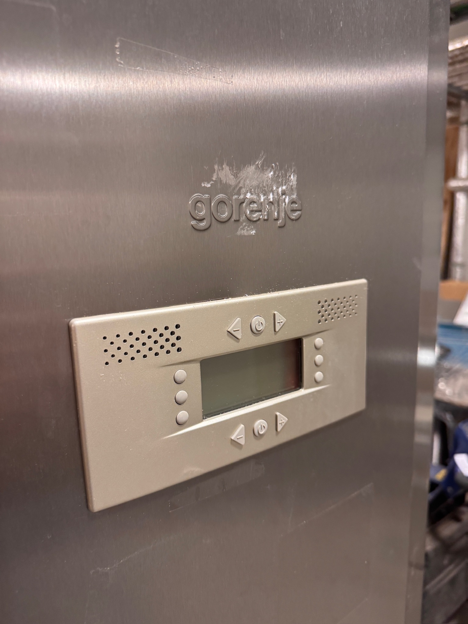 SELT / SOLD Gorenje ísskápur með frysti, H200sm. 6