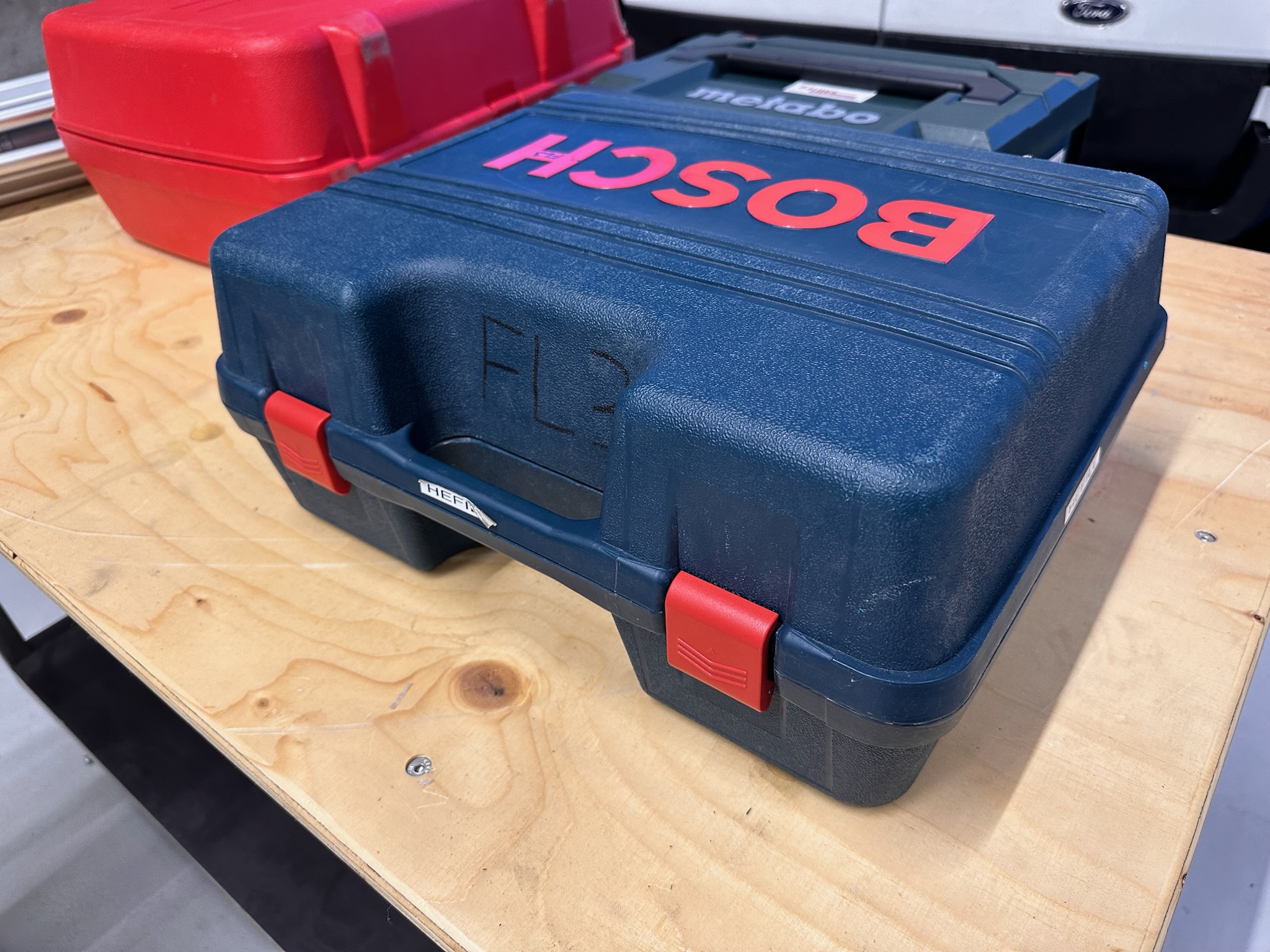 SELT / SOLD Bosch Hefill GHO 26-82 D 3