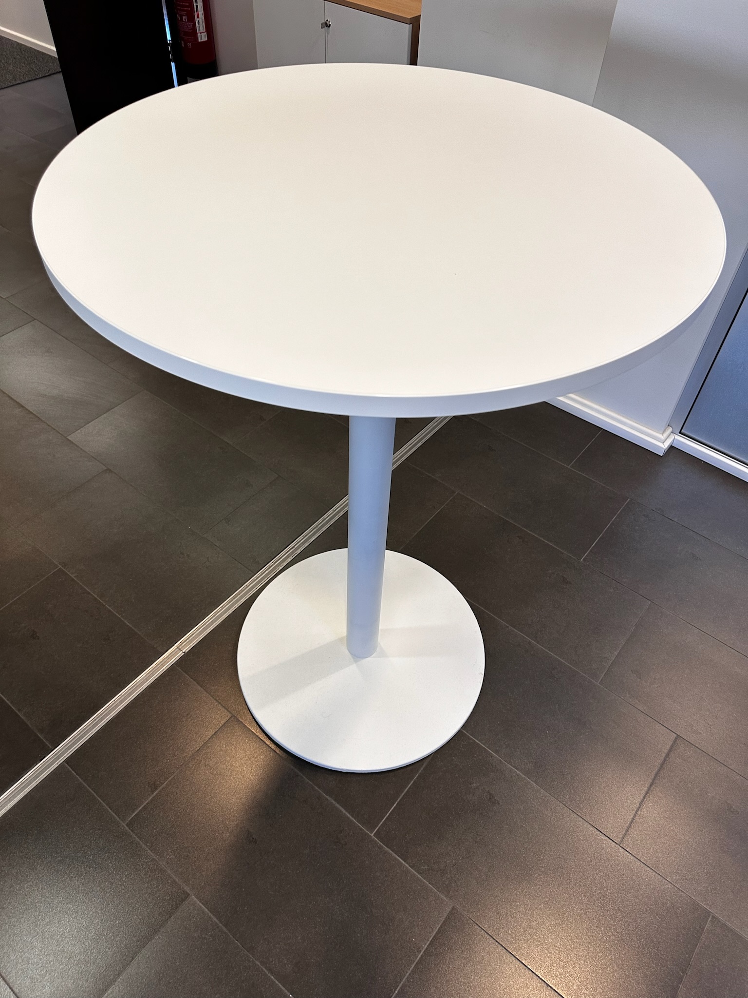 SELT / SOLD Barborð / hringborð, H114 x Ø80 sm. 2
