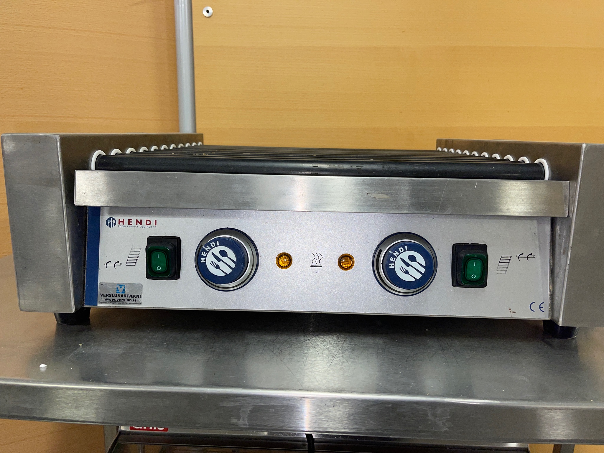 SELT / SOLD Sausage Roller grill - 11 roller 8