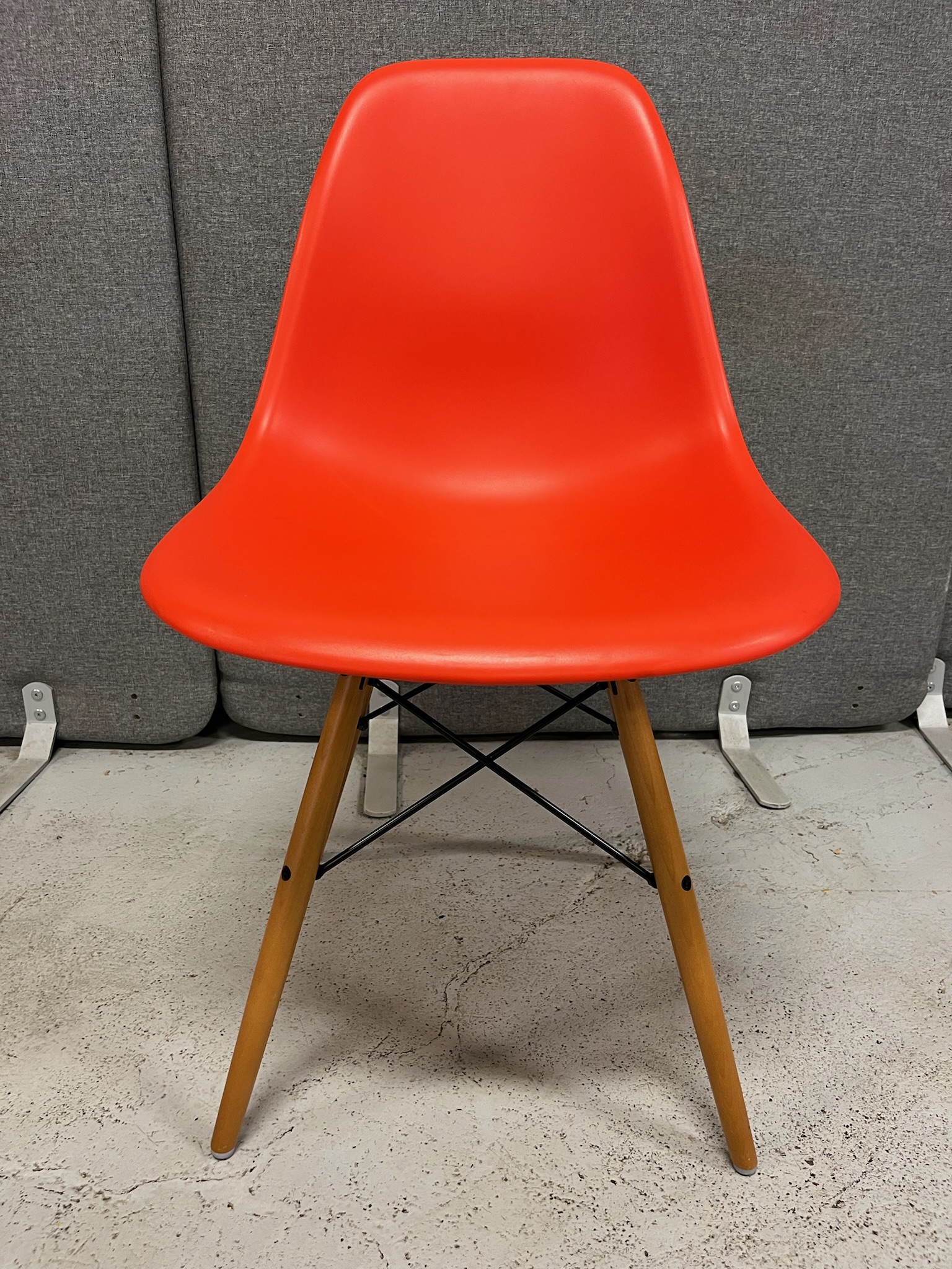 SELT / SOLD Vitra borðstofustóll frá Pennanum