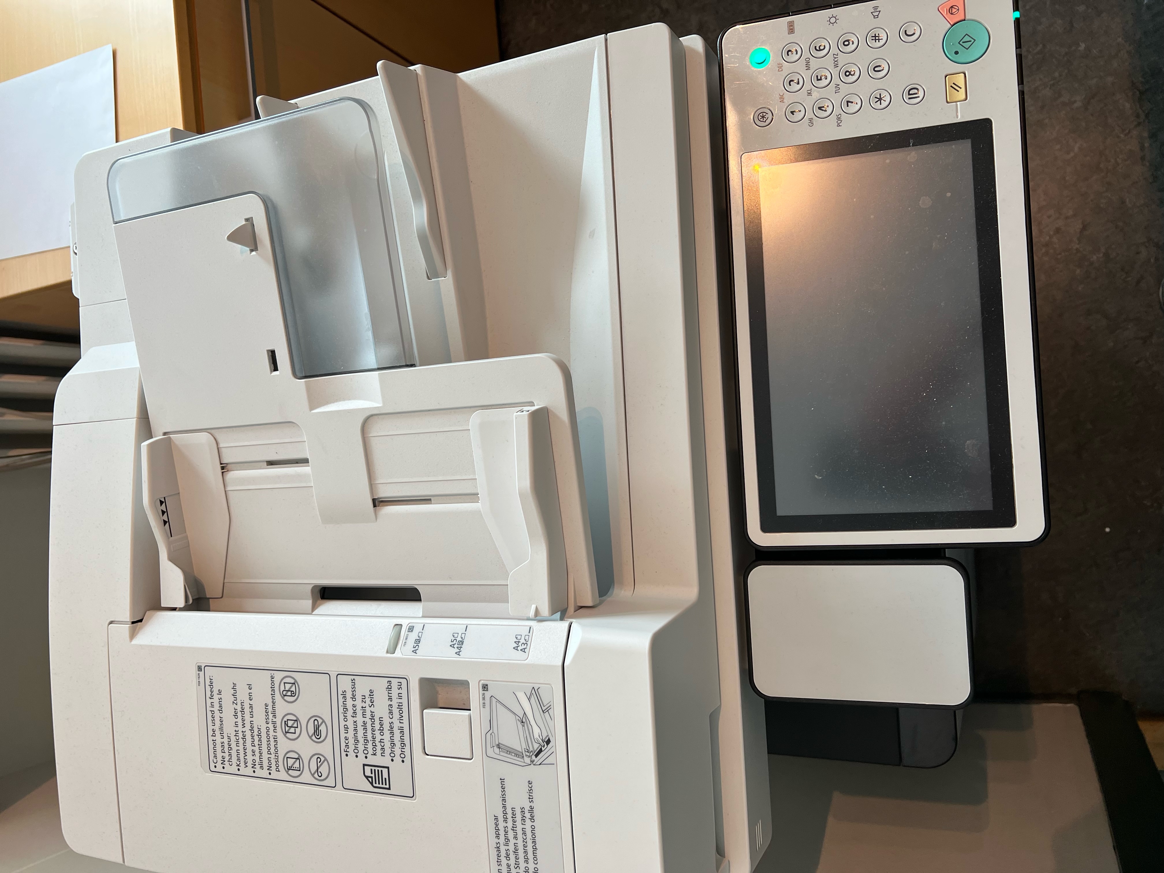 SELT - Canon Image runner C3520i 4
