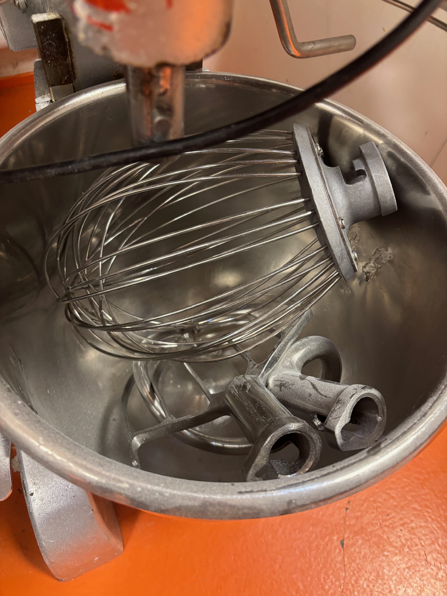 SELT / SOLD Maxima planetary mixer hrærivél 20L 8