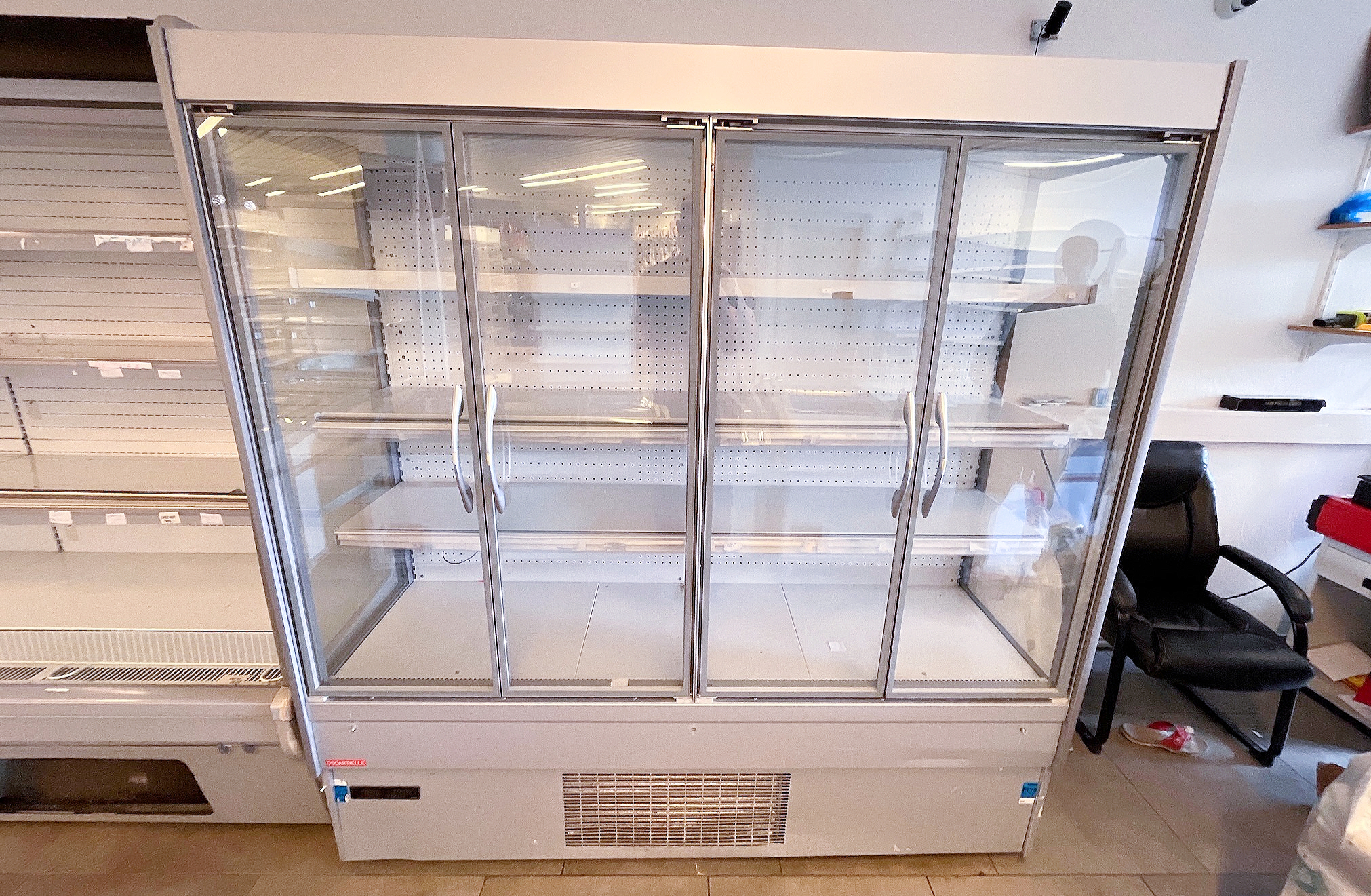 SELT / SOLD OSCARTIELLE display kæliskápur B192 x H197 - 801