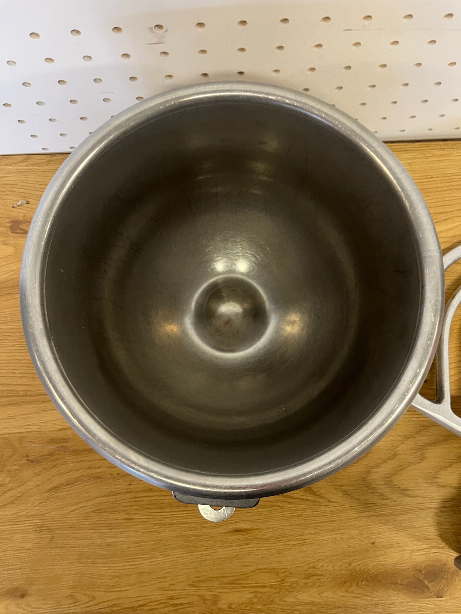 Skál fyrirhrærivélar og pískur, Ø28 x H23 sm. 3