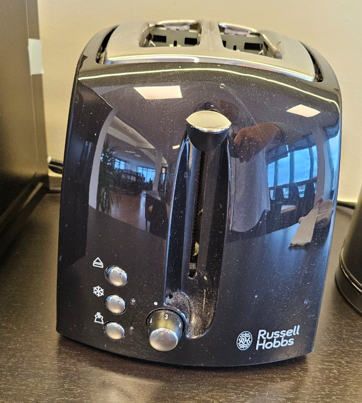 SELT / SOLD Rusell Hobbs brauðristavél