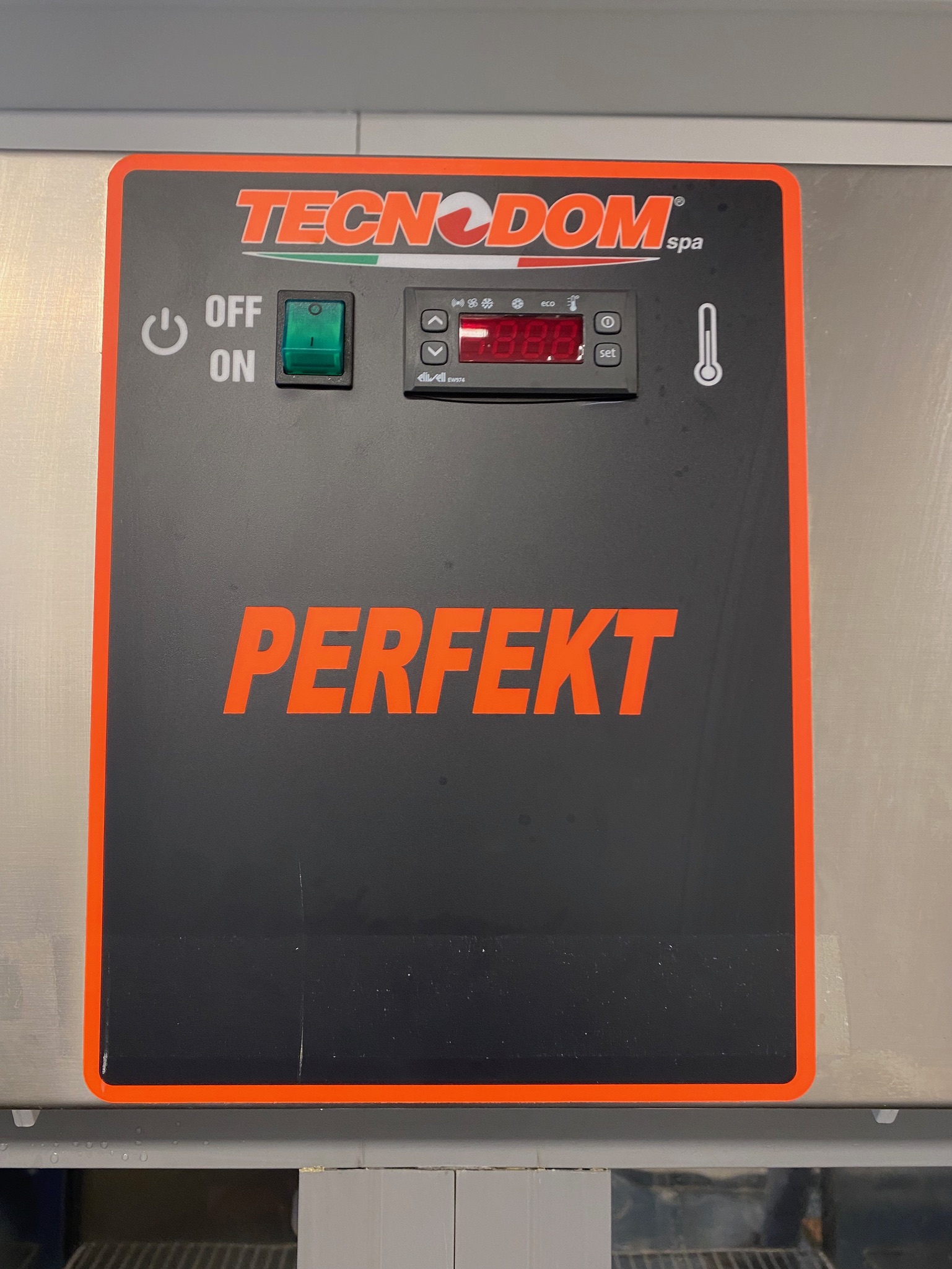 SELT / SOLD Tecnodom Perfekt 1400 stálfrystir - B143 x H205 sm. 5