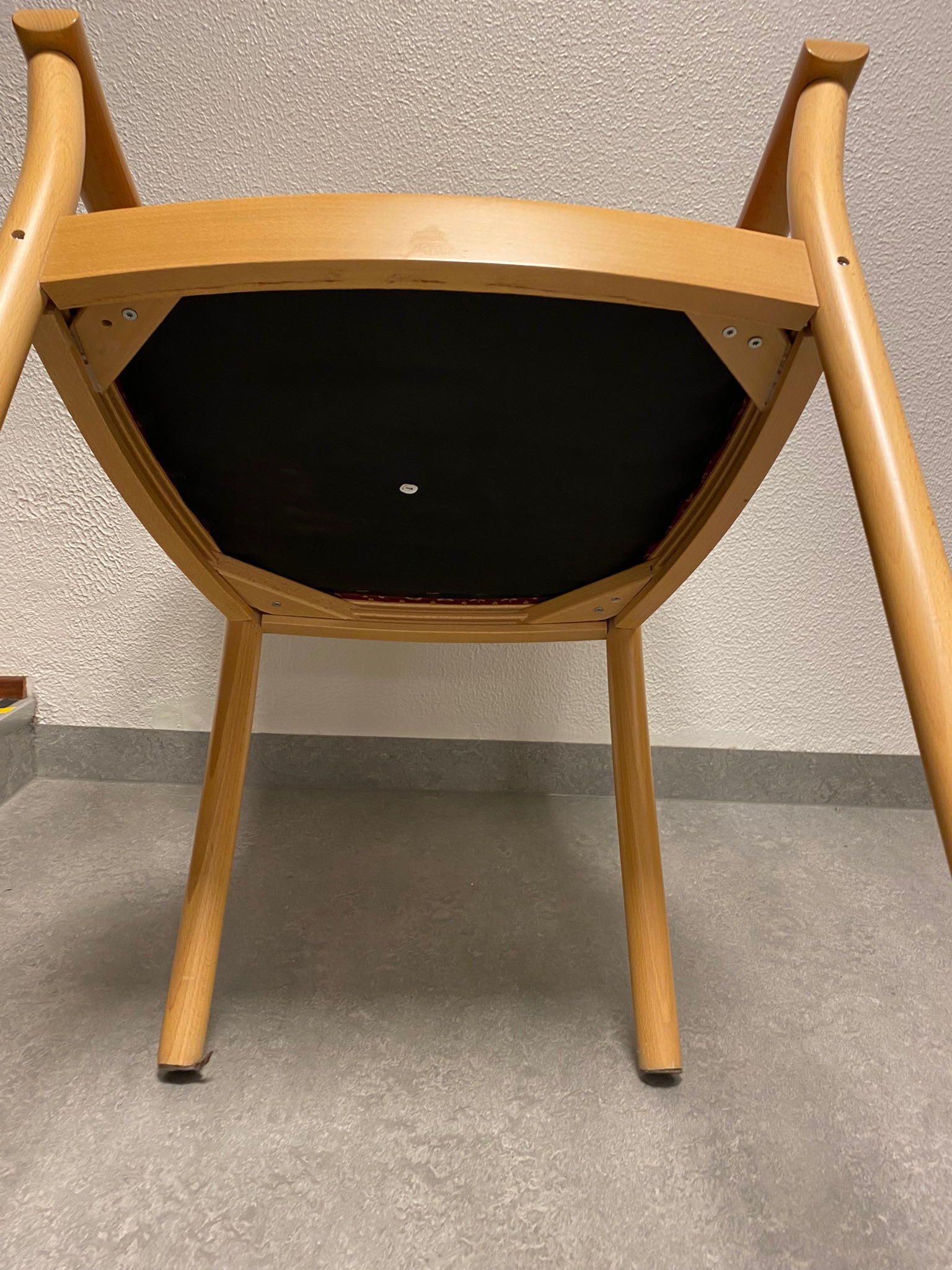 SELT / SOLD Eldhússtólar / borðstofustólar 7