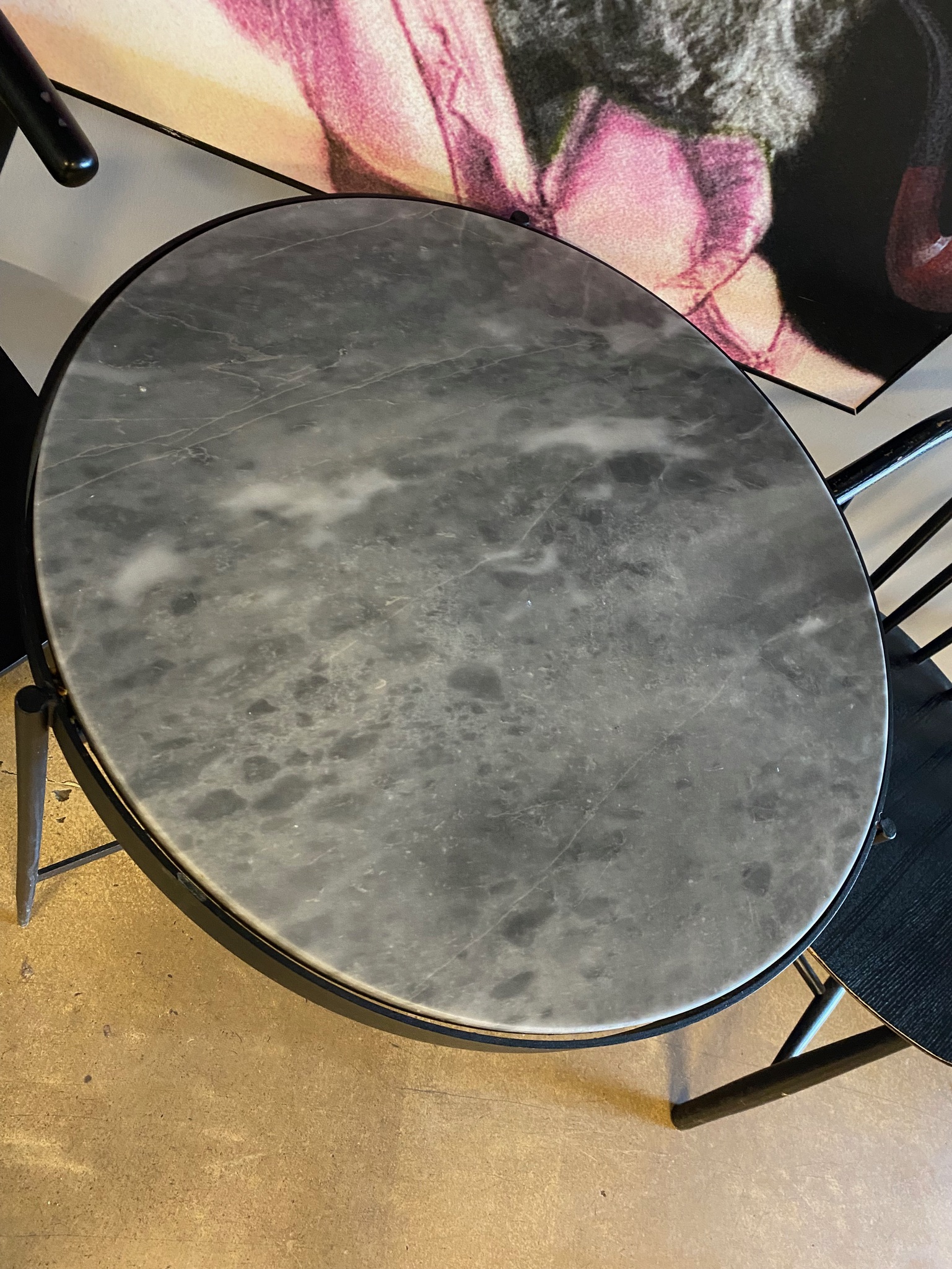SELT / SOLD Marmarahringborð, B62,5 x H70 sm. 4