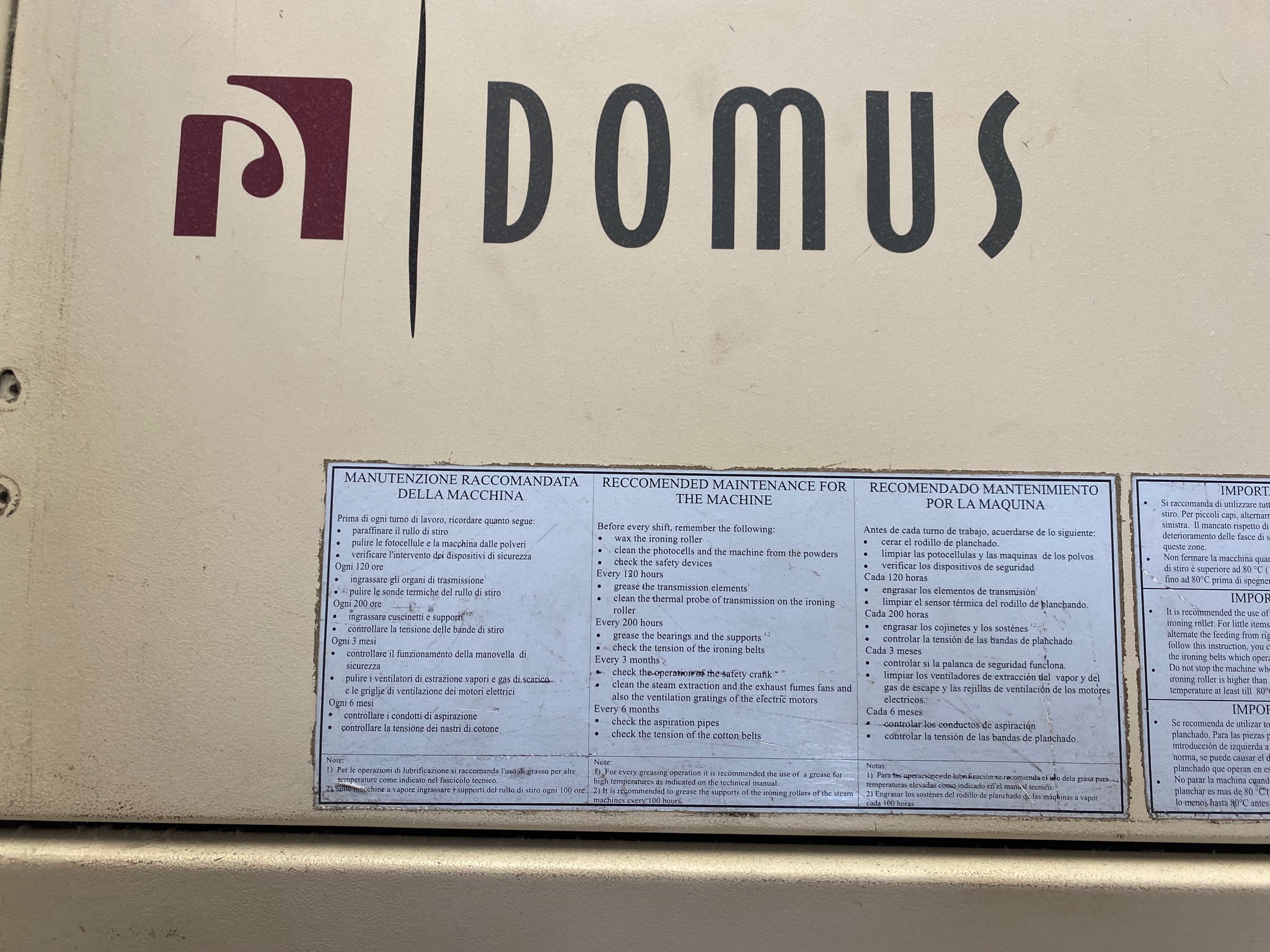 SELT / SOLD Domus iðnaðarstrauvél 14