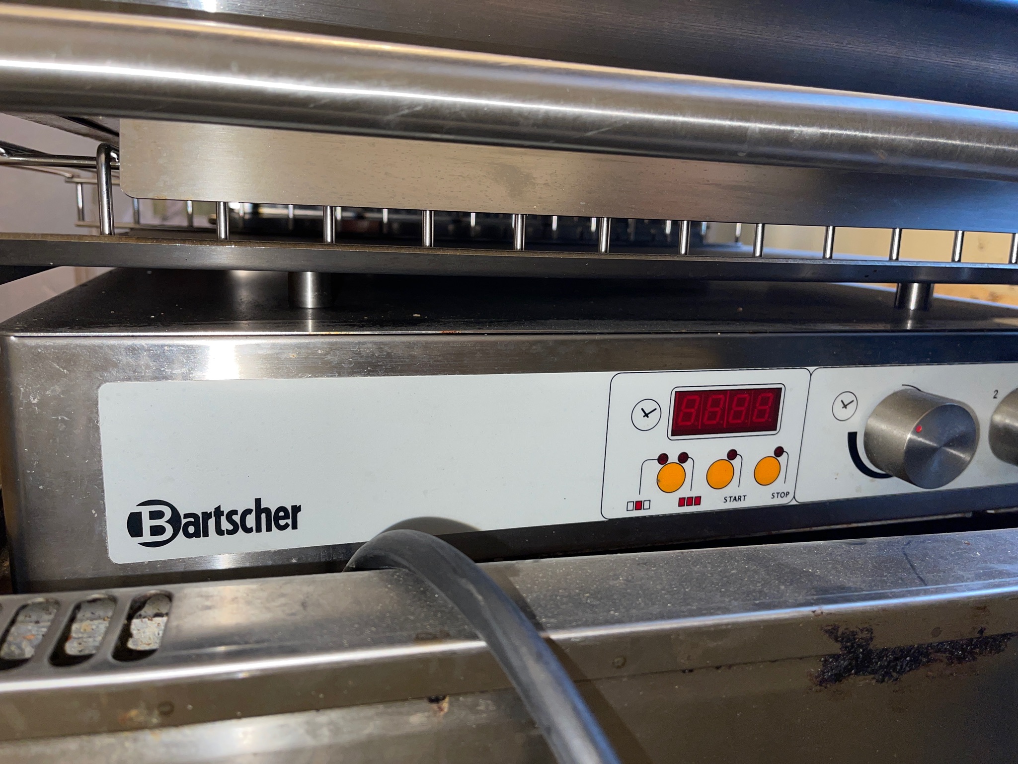 Selt/Endurnýtt- Bartcher Salamander 3