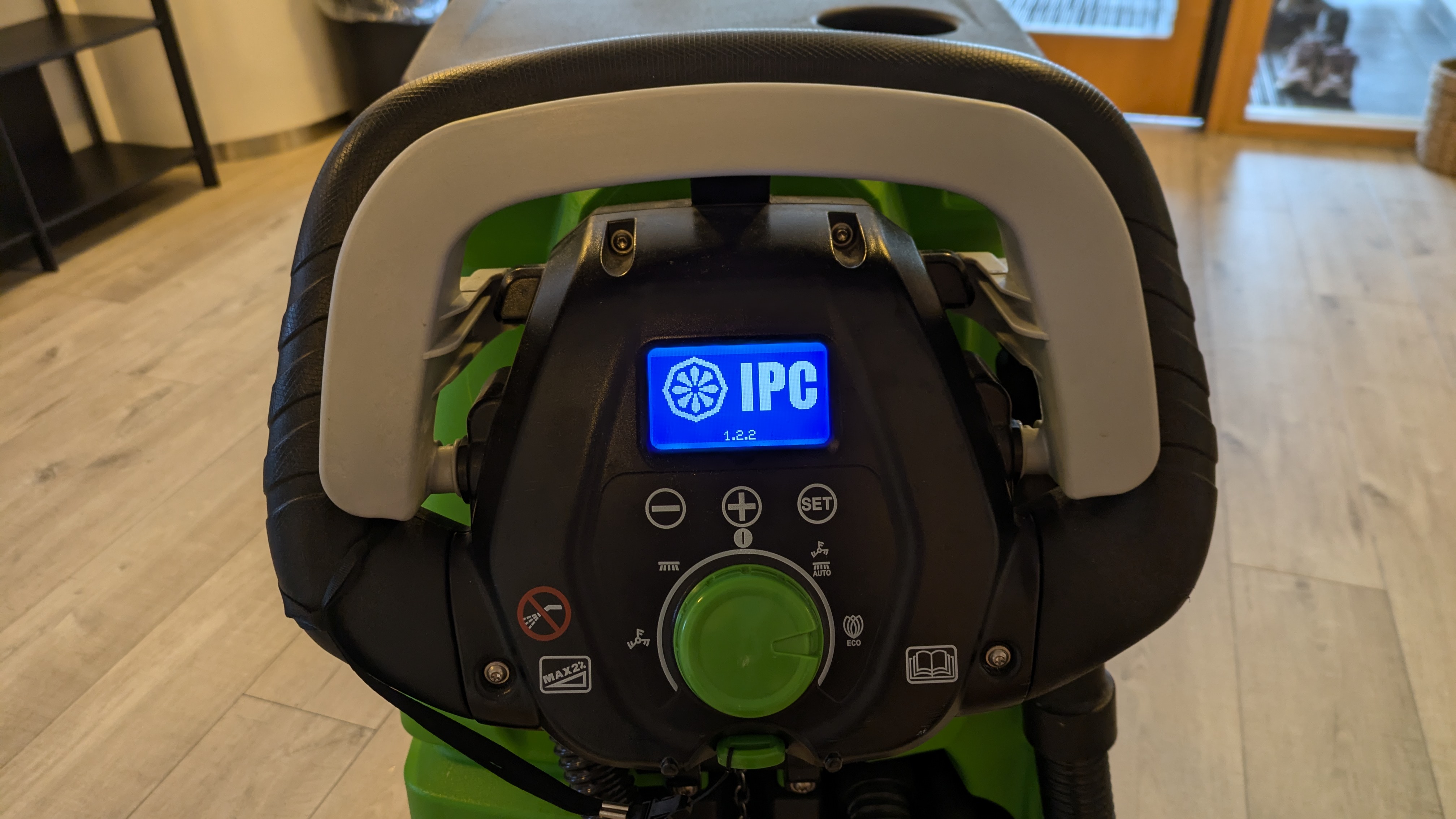 SELT / SOLD IPC skúringavél, 2020 árg. 6
