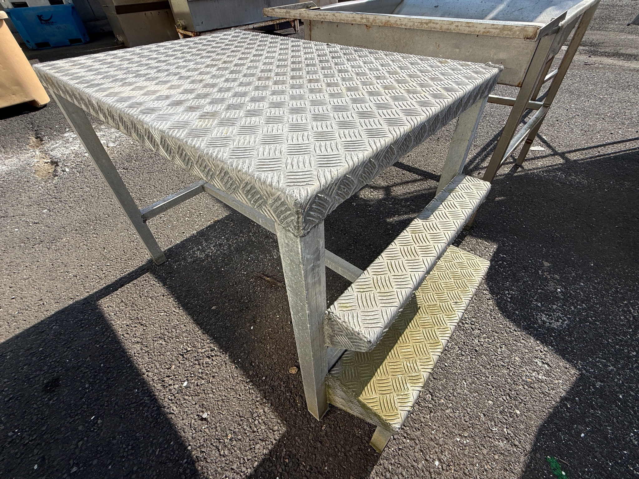 SELT / SOLD Stálborð ryðfrítt L150 x B80 x H90 sm 5