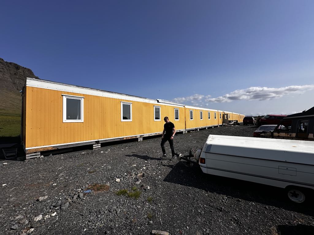 Gámaeiningar - sumarhús - vinnubúðir - skrifstofur 10 einingar 30 Herb, 5 Stk. WC, 12