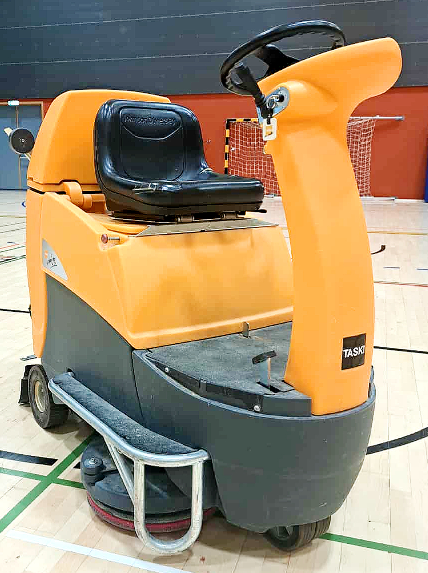SELT / SOLD TASKI Swingo 3500 skúringarvél 2