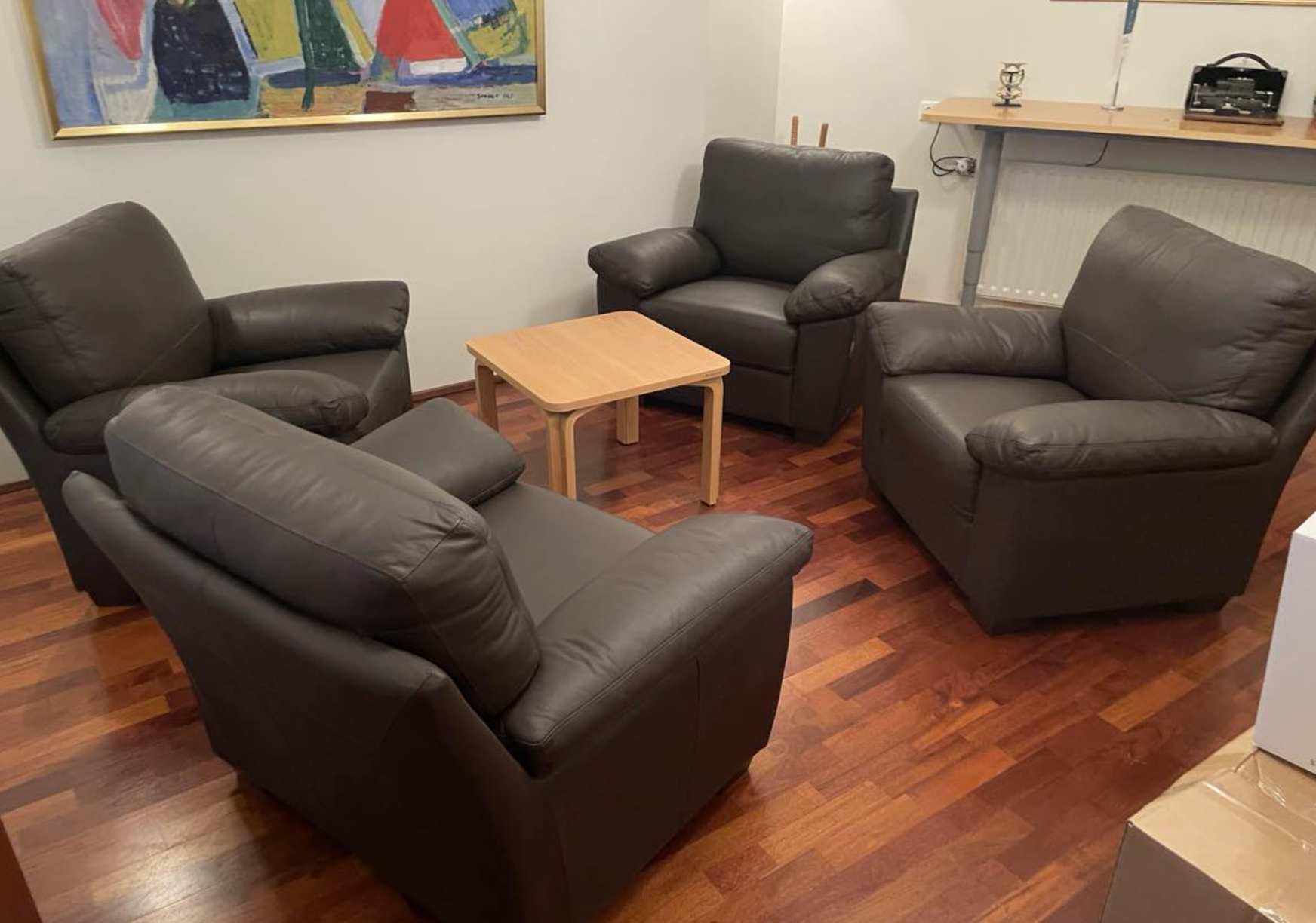SELT / SOLD Leður hægindastóll