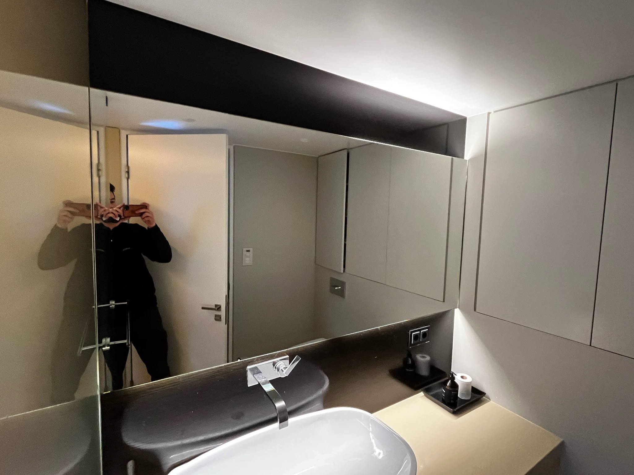 SELT / SOLD - Baðherbergi - Steinborð, blöndunartæki og vaskur 8