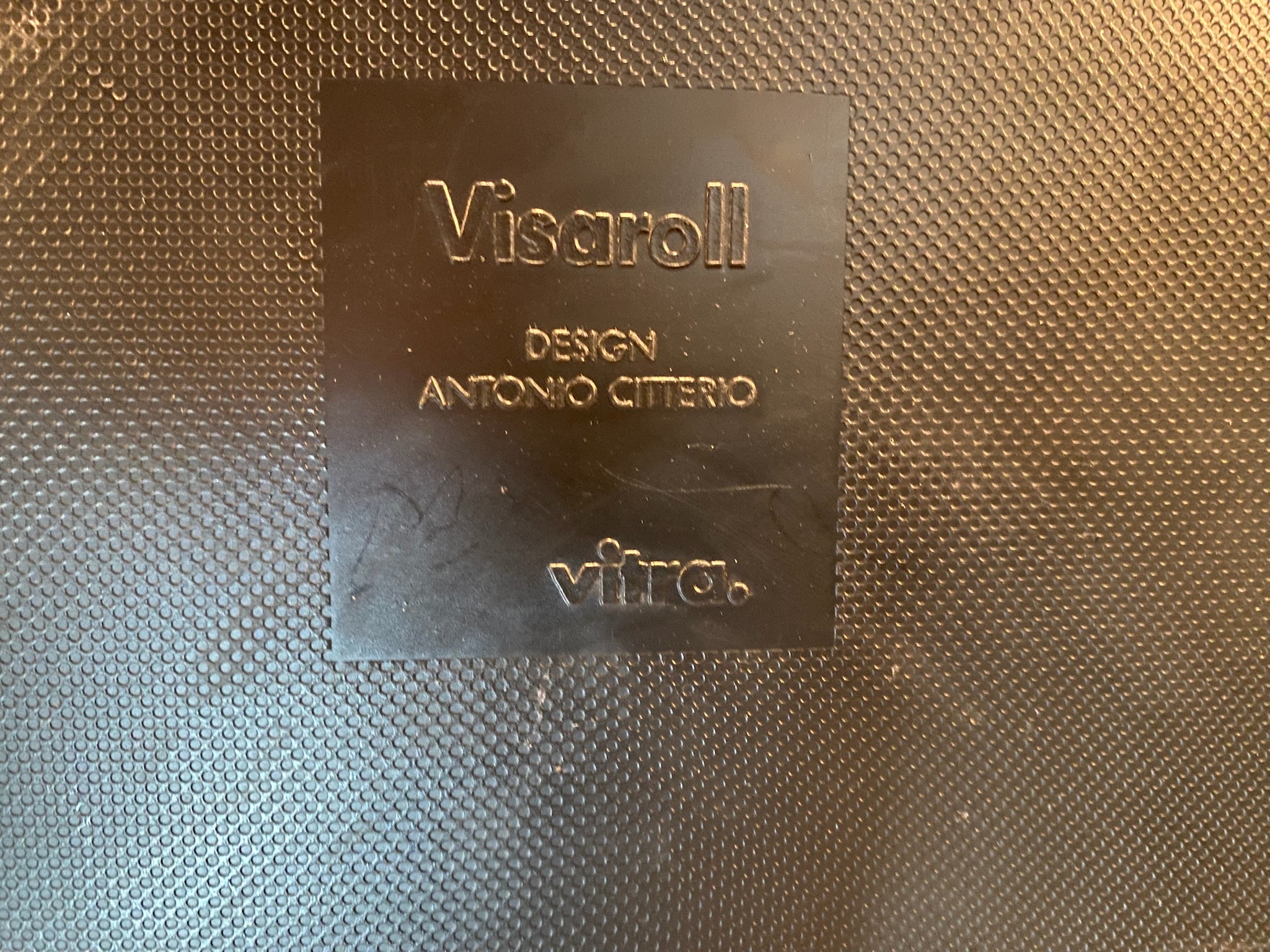 SELT / SOLD Vitra fundarstólar á hjólum frá Pennanum 8