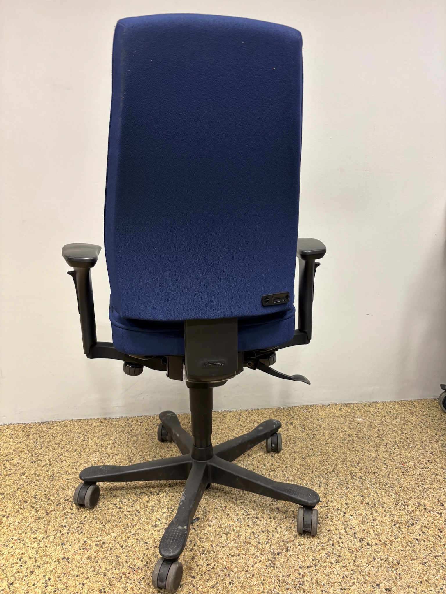 SELT / SOLD Kinnarps skrifborðsstóll frá Pennanum 4