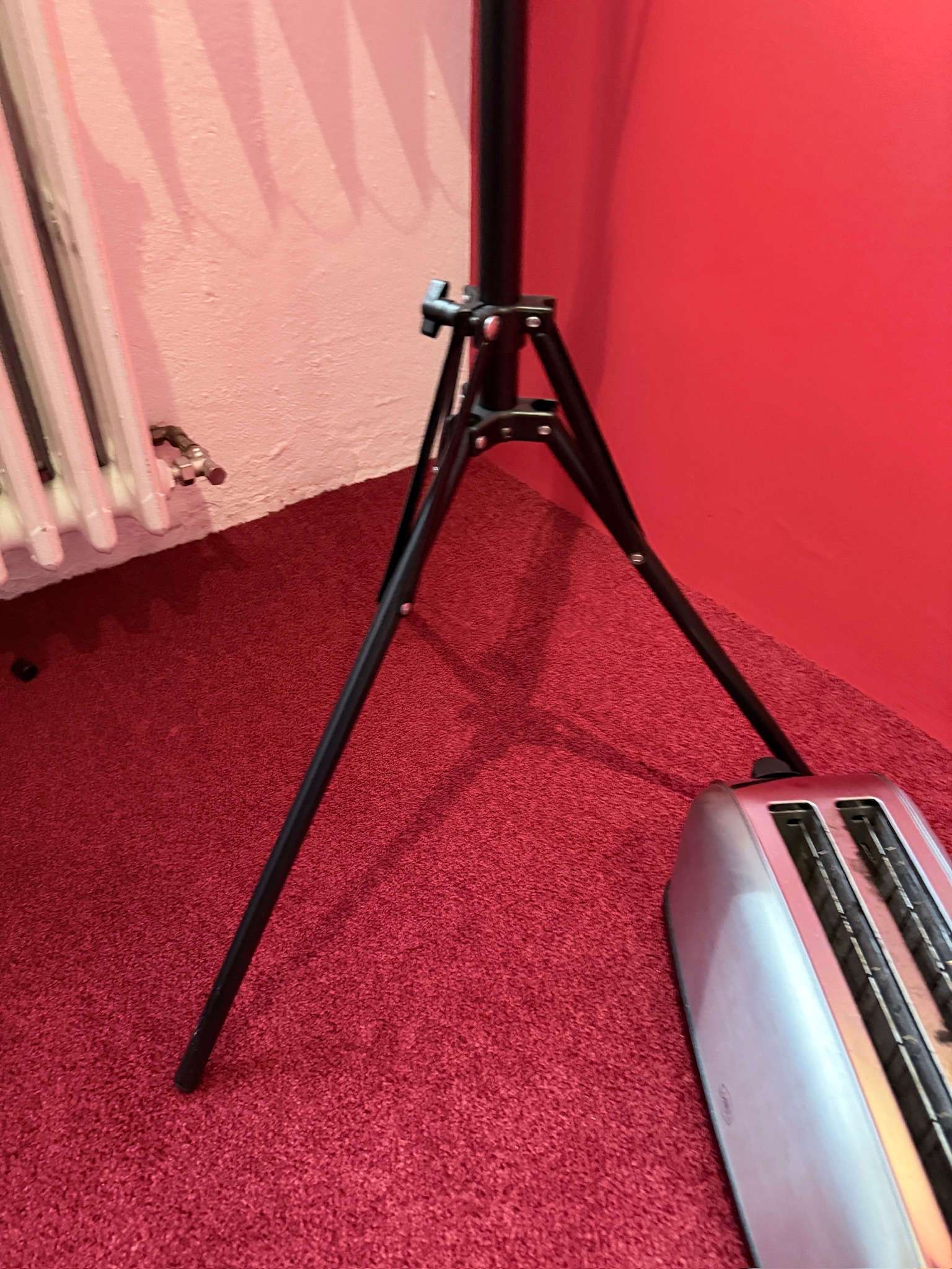 SELT / SOLD XQ LED Ljósahringur á þrífæti 45 cm (18") - PLAY 5