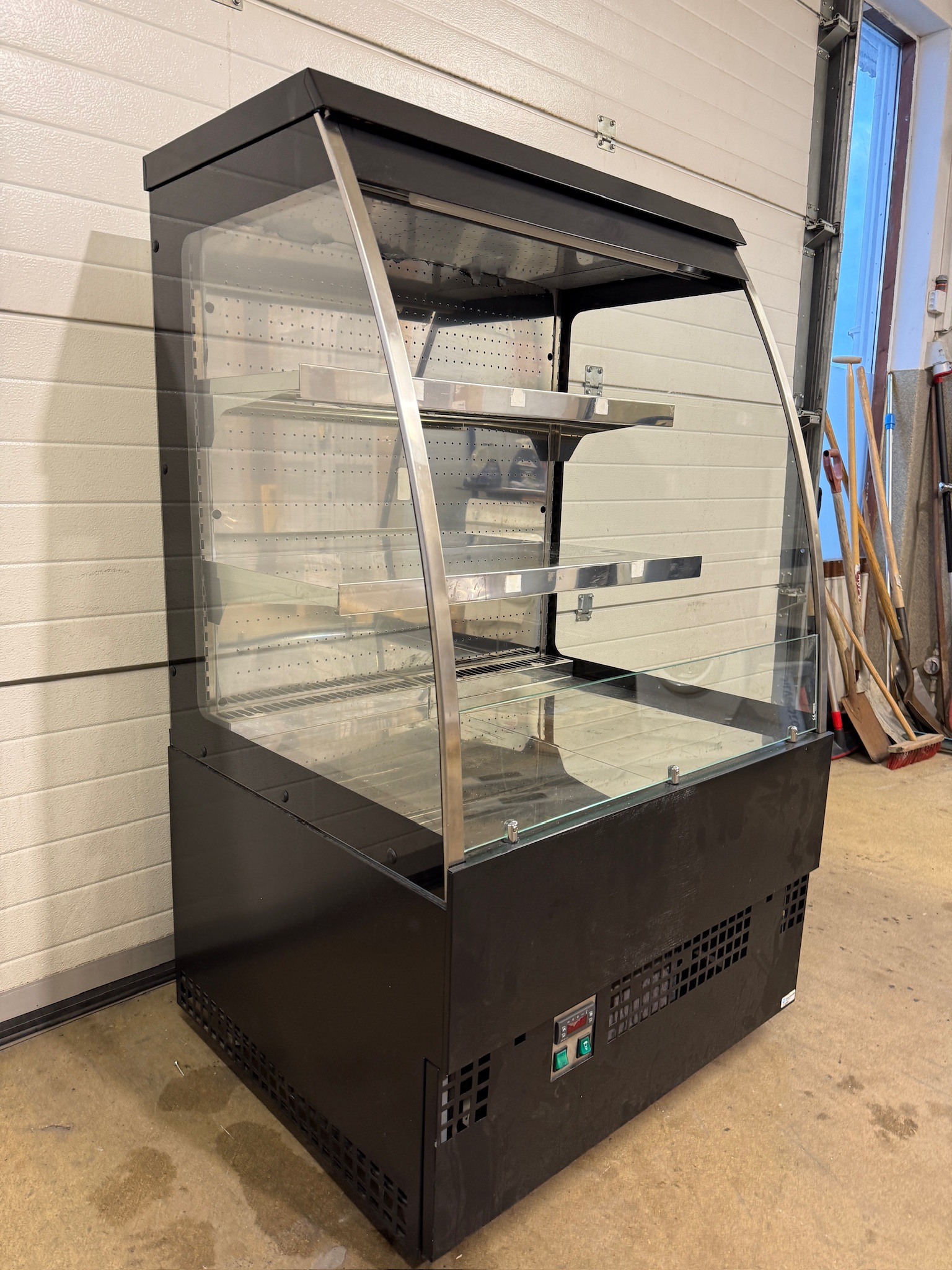 Tecnodom sjálfsafgreiðslukælir frá BVT 4