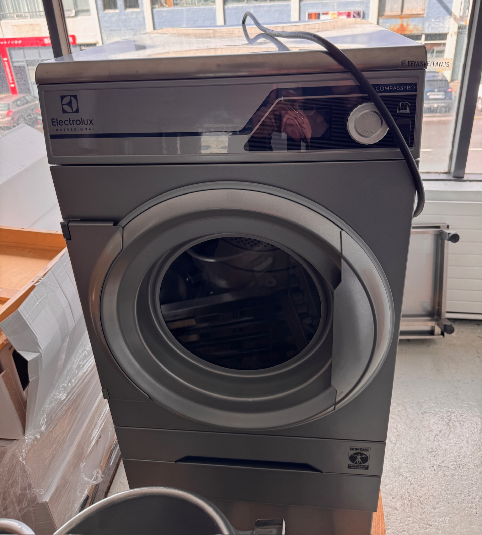 SELT / SOLD Electrolux TD6-7 iðnaðarþurrkari, 8kg., 2022 3