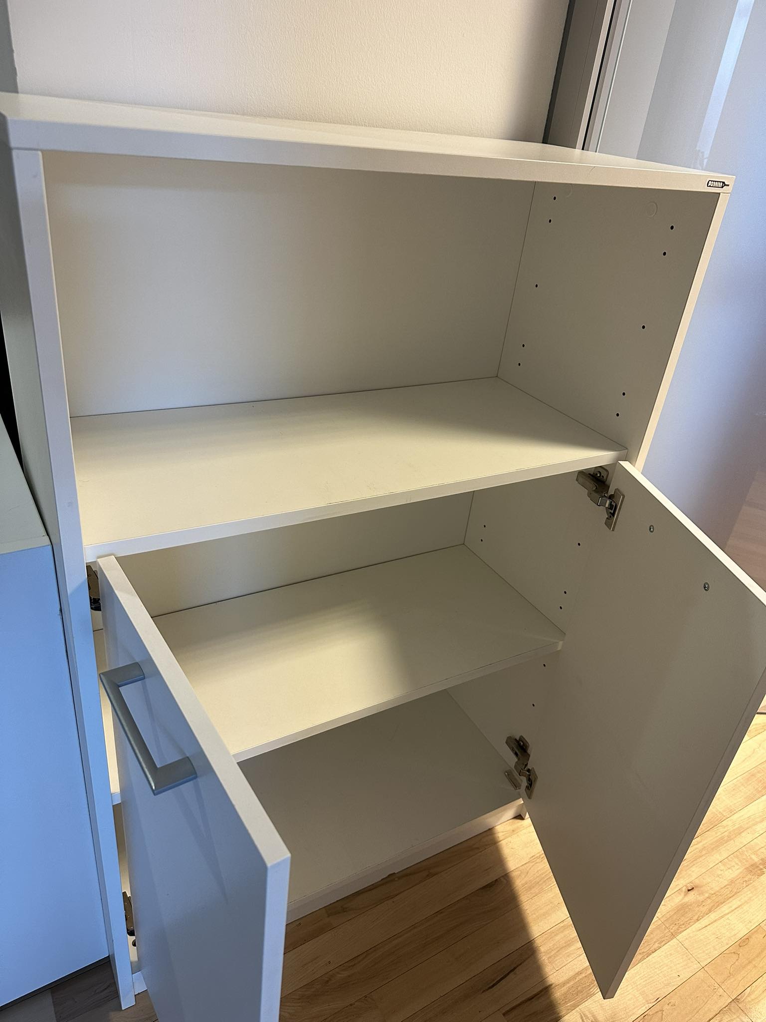 SELT / SOLD Fansa skrifstofuskápur frá Pennanum 2
