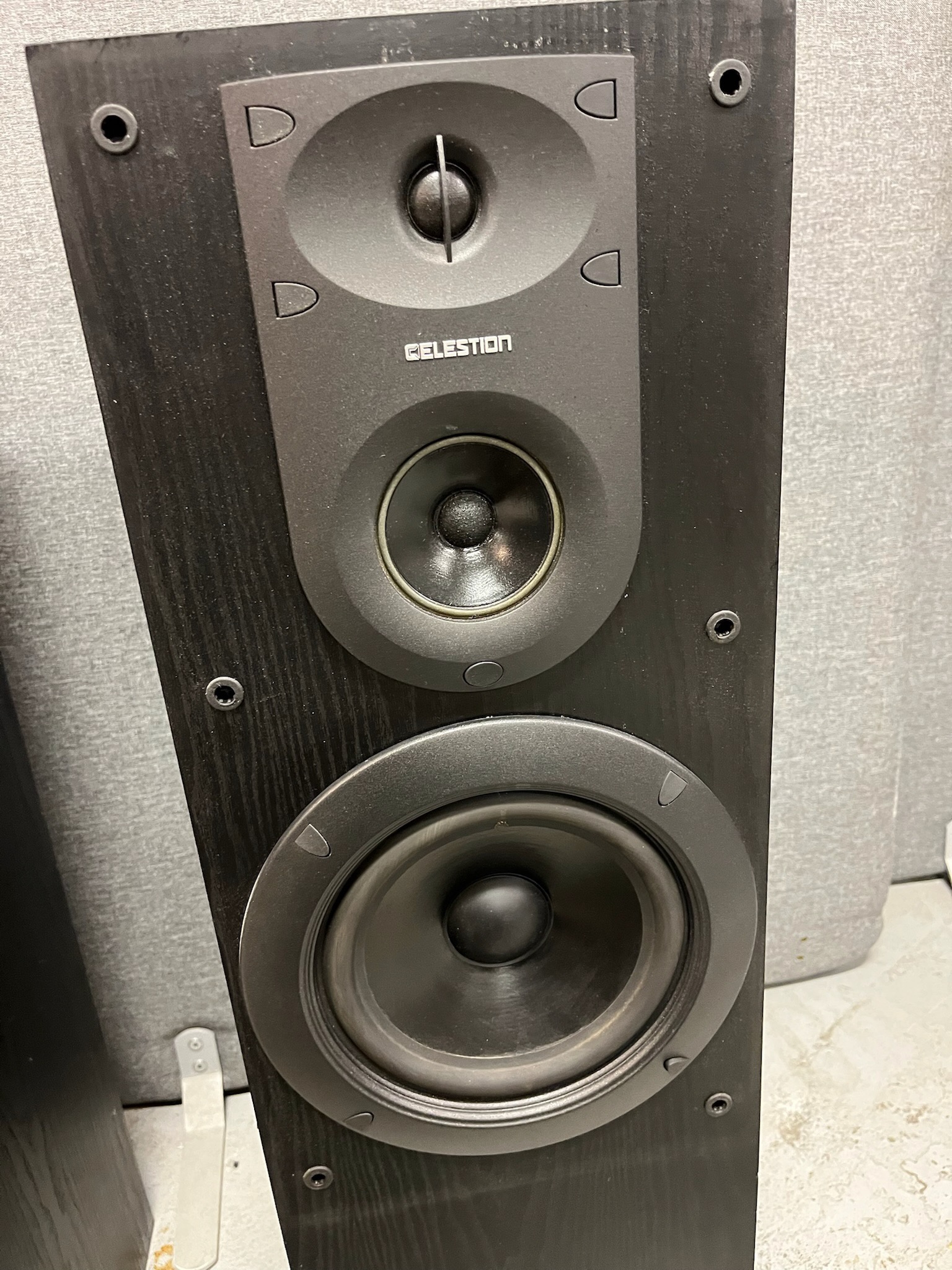 SELT / SOLD Celestion hátalarar, 175W H90 x L34 x B27 sm.