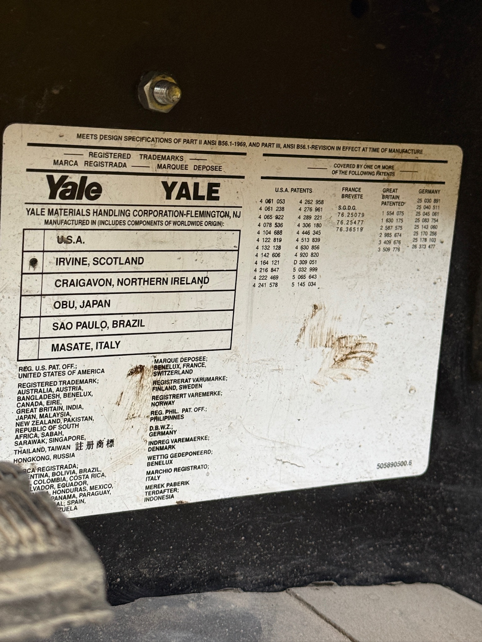 Yale rafmagnslyftari m/hleðslustöð 10