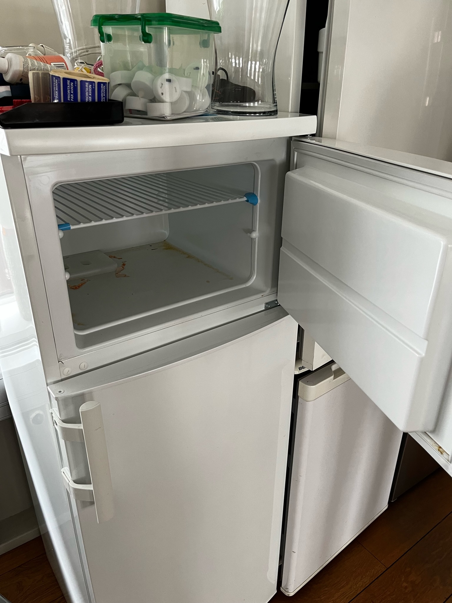 SELT / SOLD Electrolux Ísskápur m/frysti - 135 sm. 4