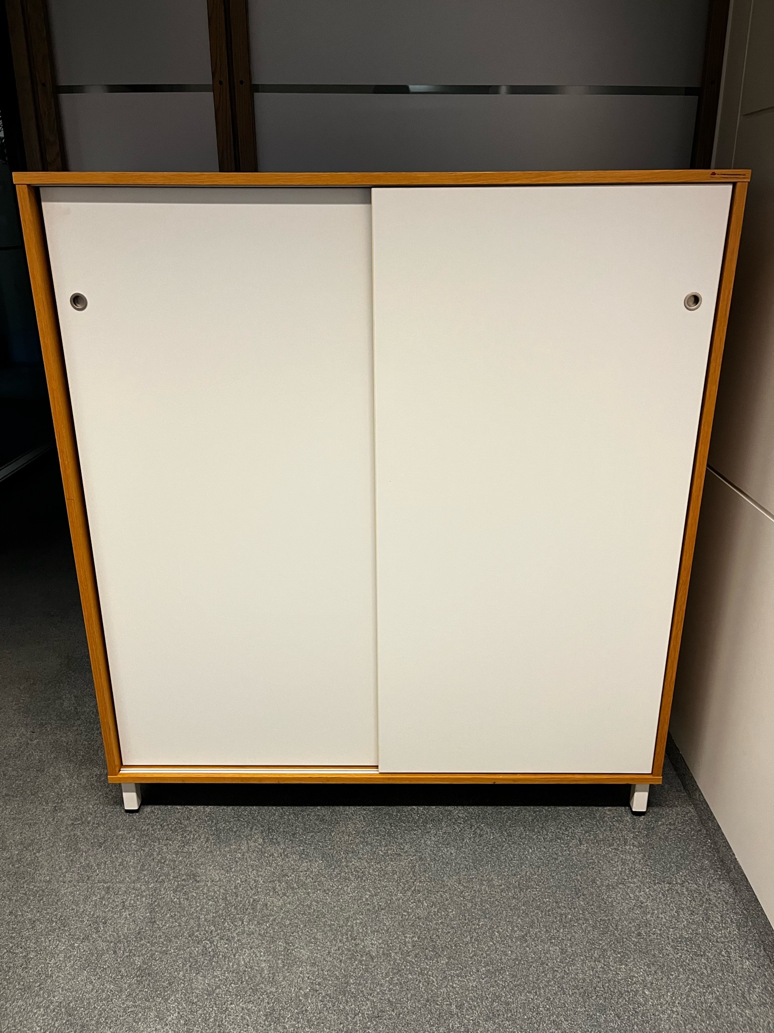 SELT / SOLD ÁG skrifstofuskápur Eik H130 x B120sm - 4 stk til. 2