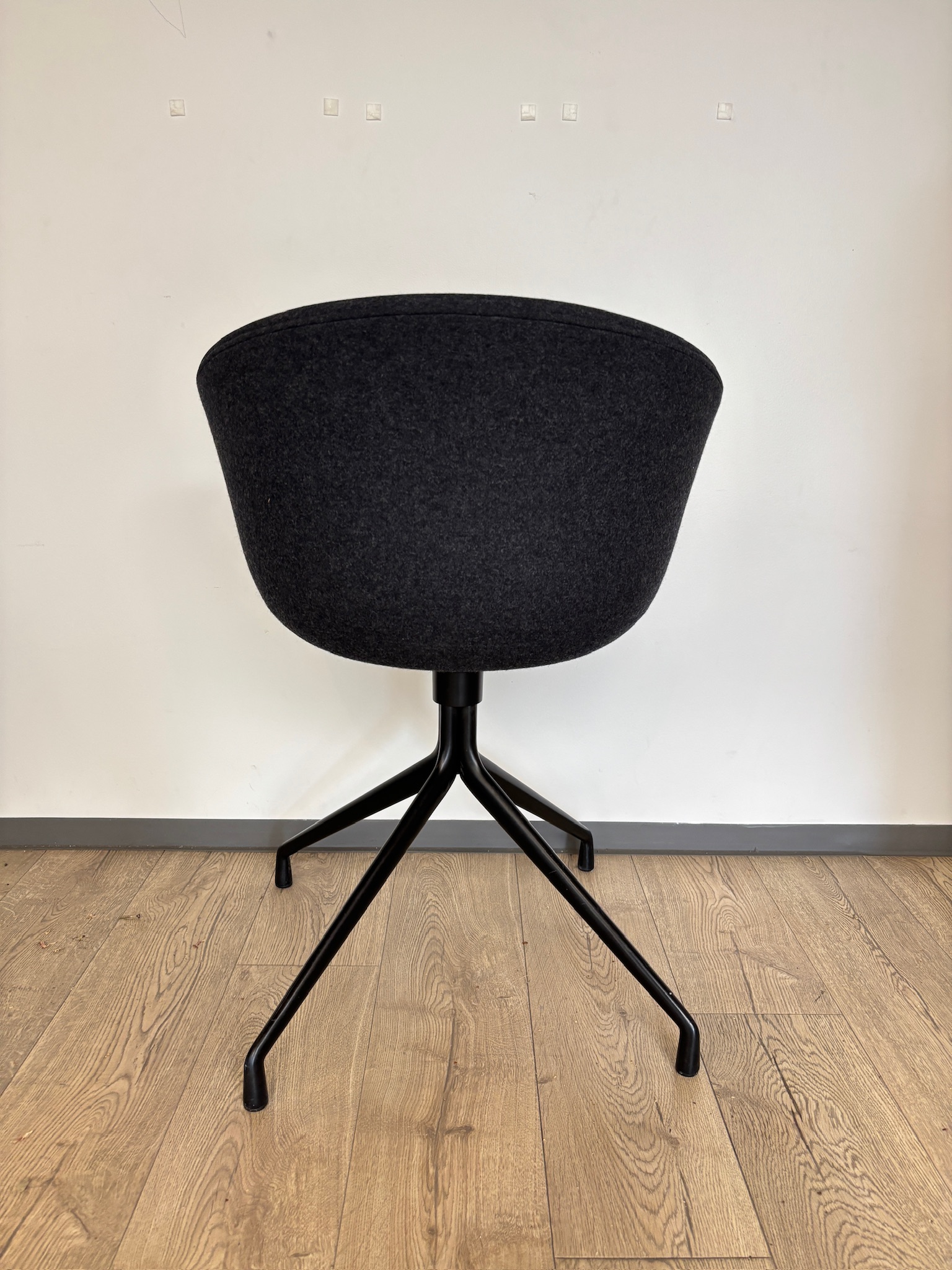 SELT / SOLD Hay hönnunarstóll frá Pennanum 4