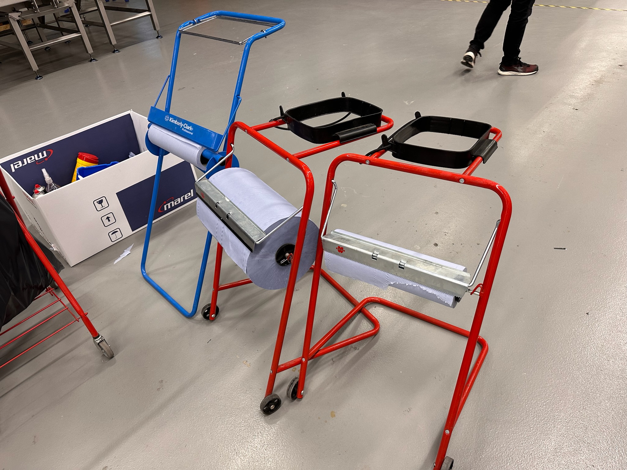 SELT / SOLD - Gólfstandur fyrir pappír og ruslapoka (3 stk.) 2