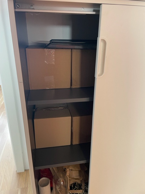 SELT / SOLD - IKEA skenkur með rennihurðum og læsingu (4 stk.) 7