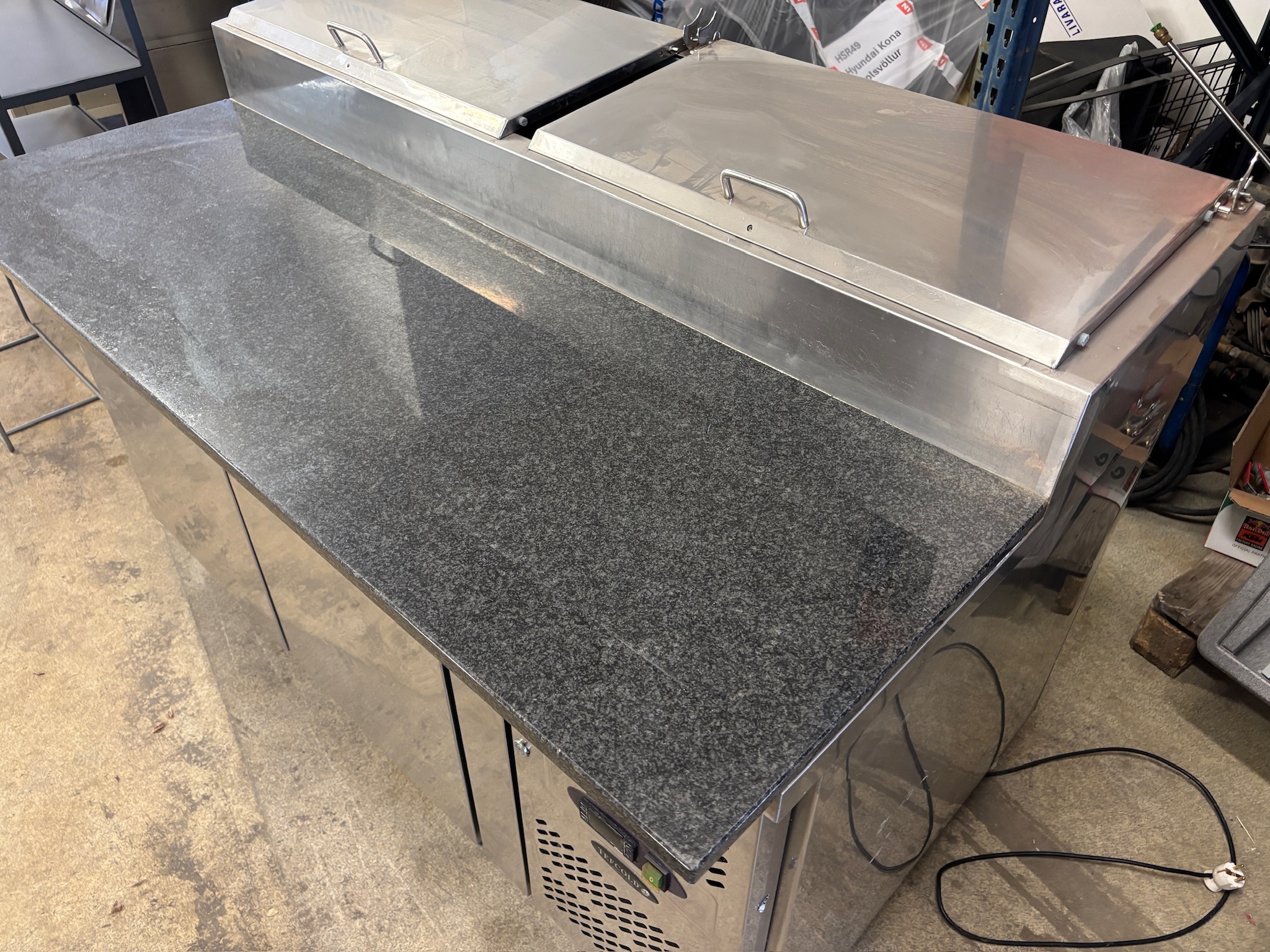 SELT / SOLD Tefcold Samlokuborð Prep Counter kæliborð 9