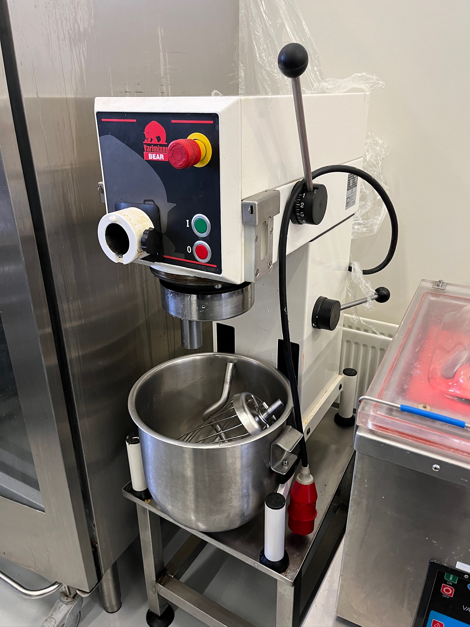 SELT / SOLD Varimixer Bear hrærivél