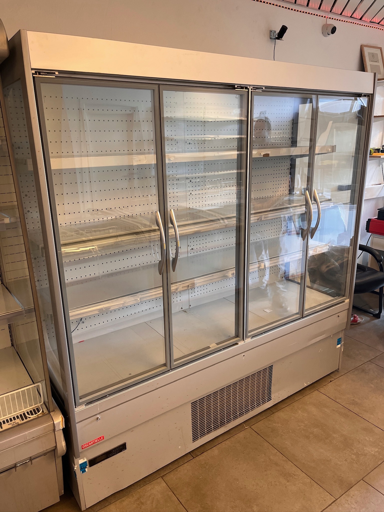 SELT / SOLD OSCARTIELLE display kæliskápur B192 x H197 - 801 2