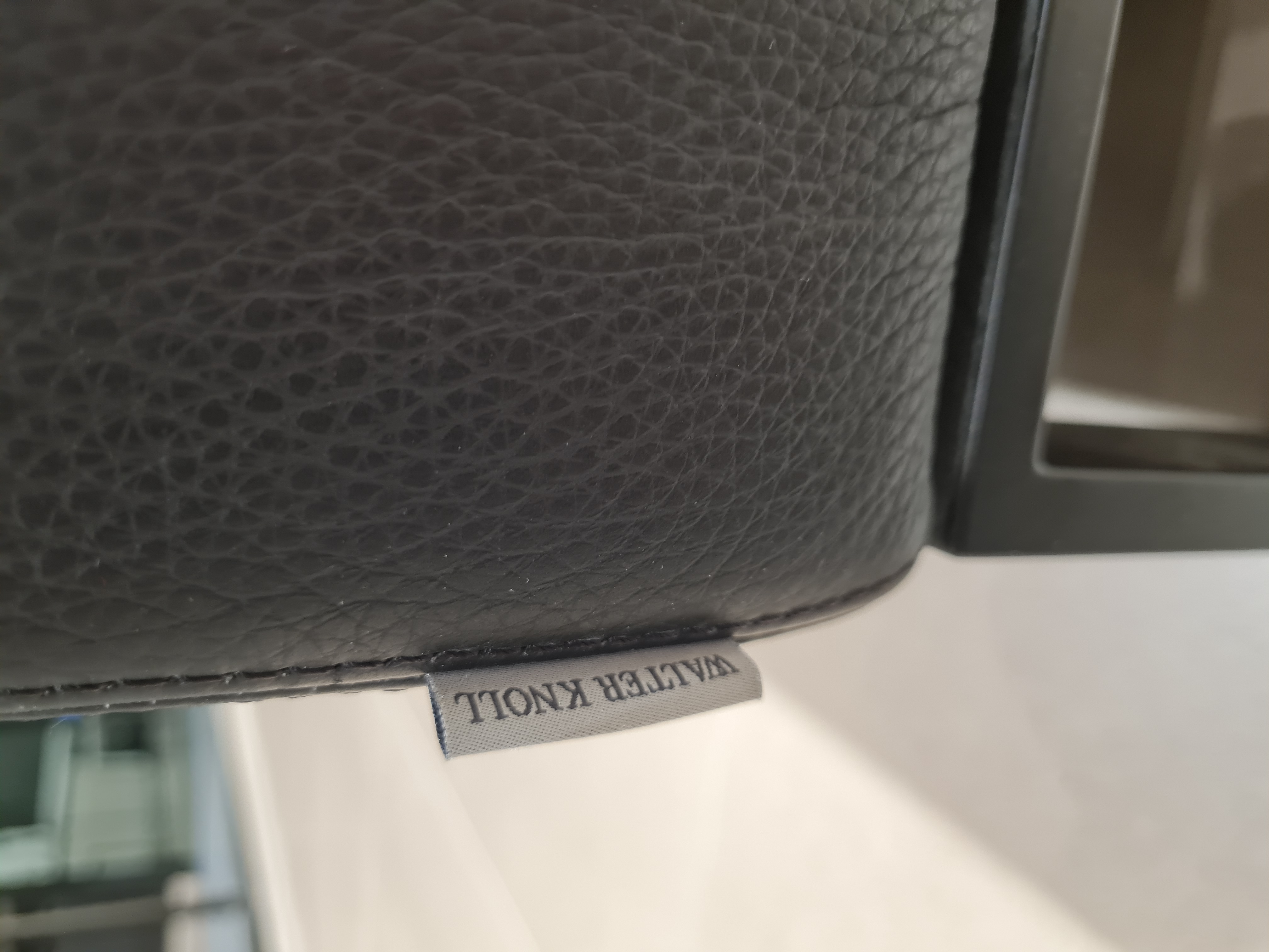 Selt/Endurnýtt-Walter Knoll - leðurbekkur úr CASA 6