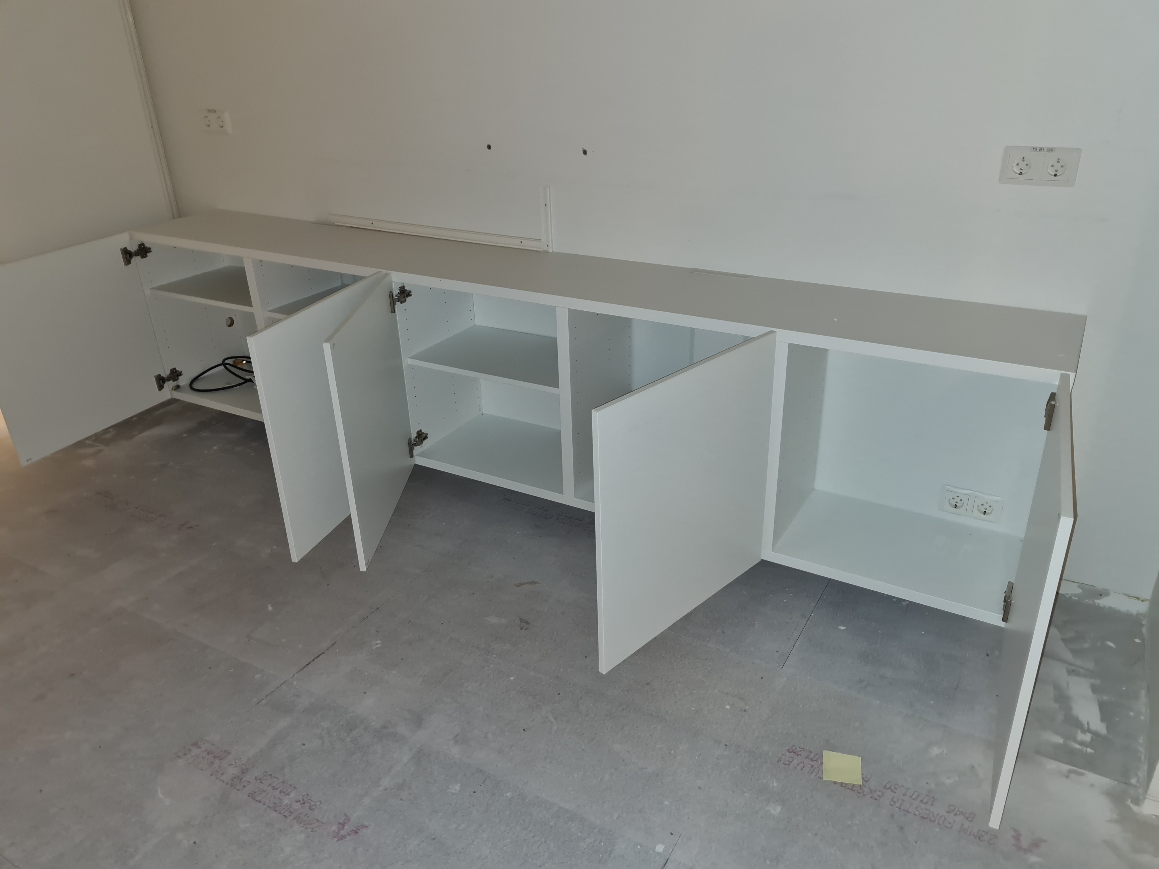 Selt - IKEA skápur 4