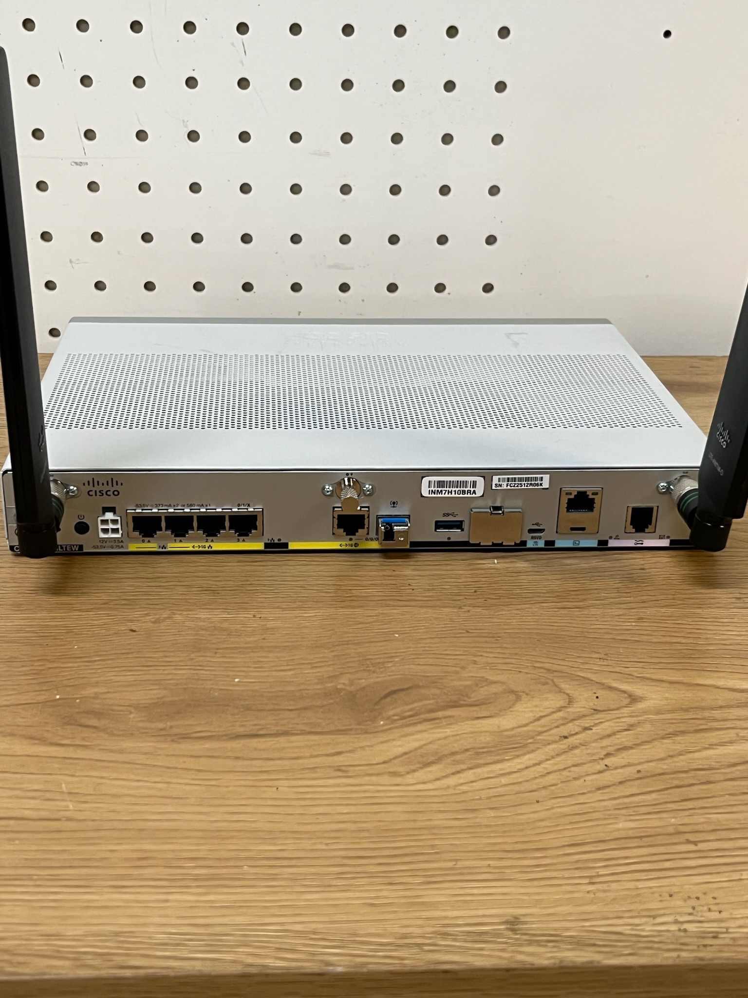 Cisco ISR 1100 Series – C1117 router - Play 3